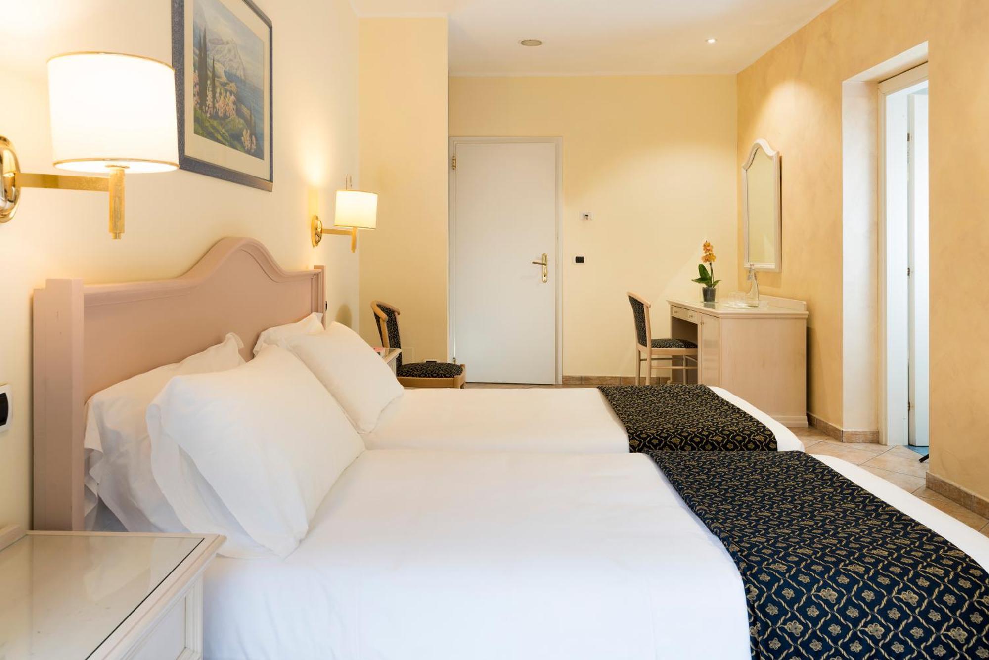 Double or Twin Room Balcony