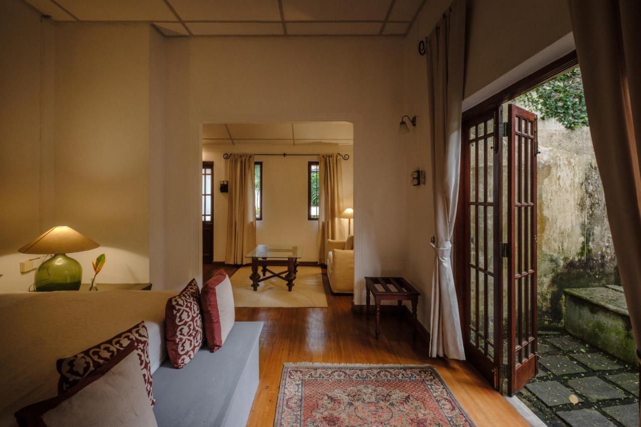 Premier Suite with 10% off on Dinner