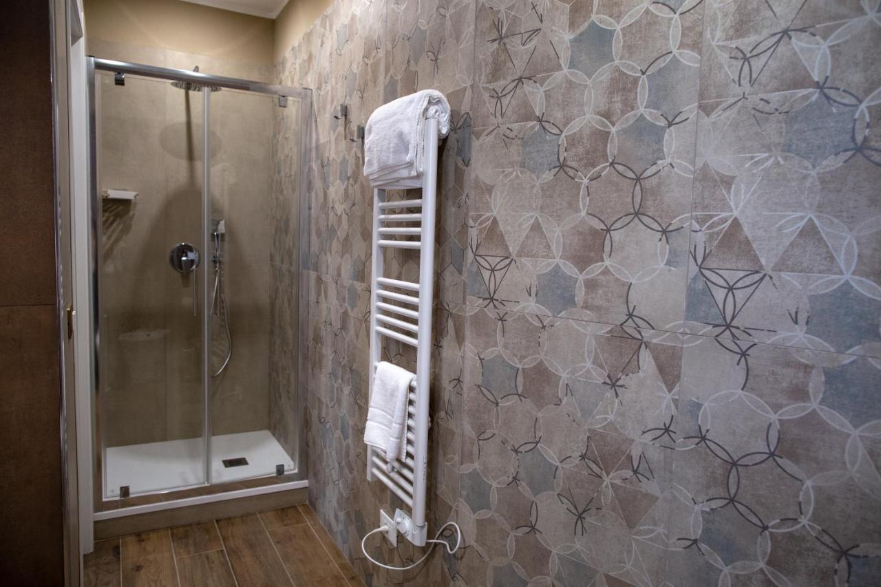Double Room Private Bathroom