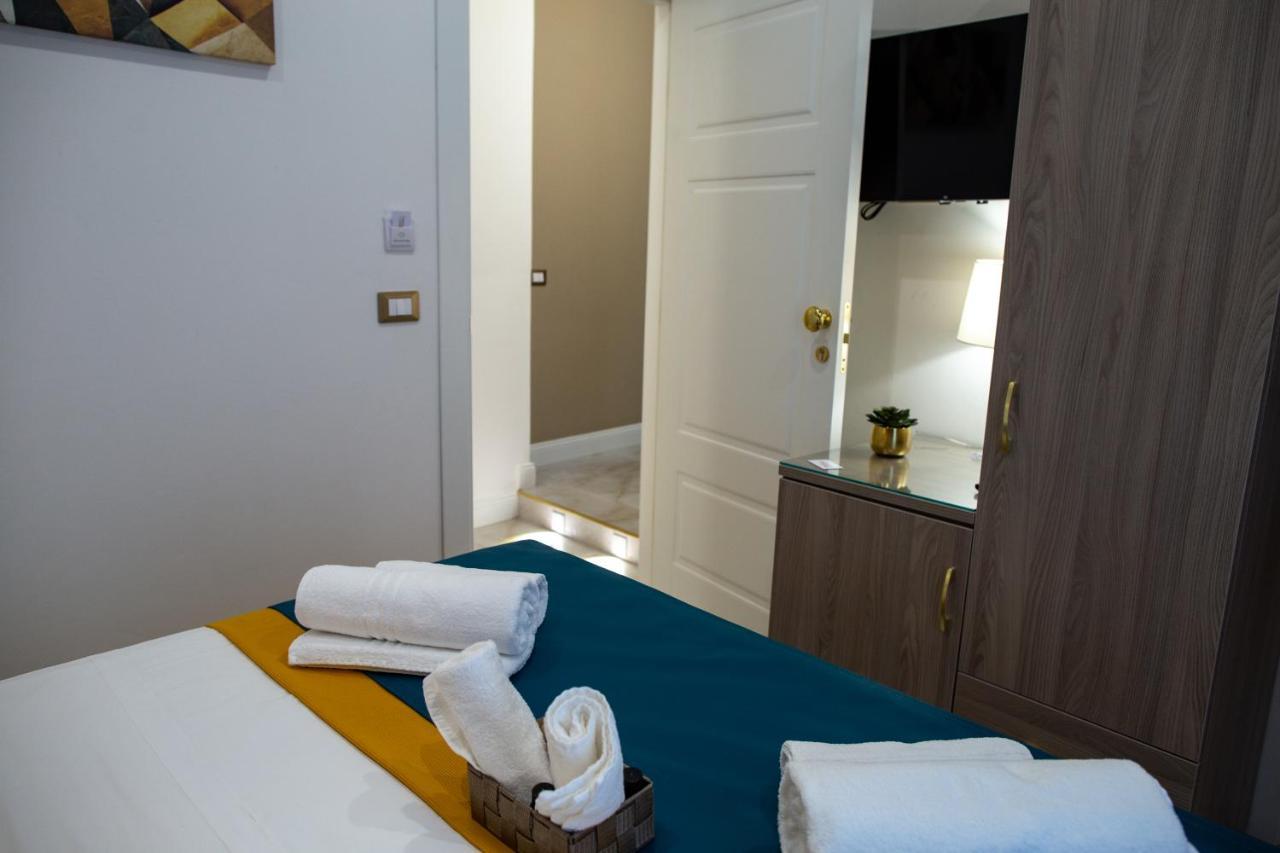 Double Room Private Bathroom