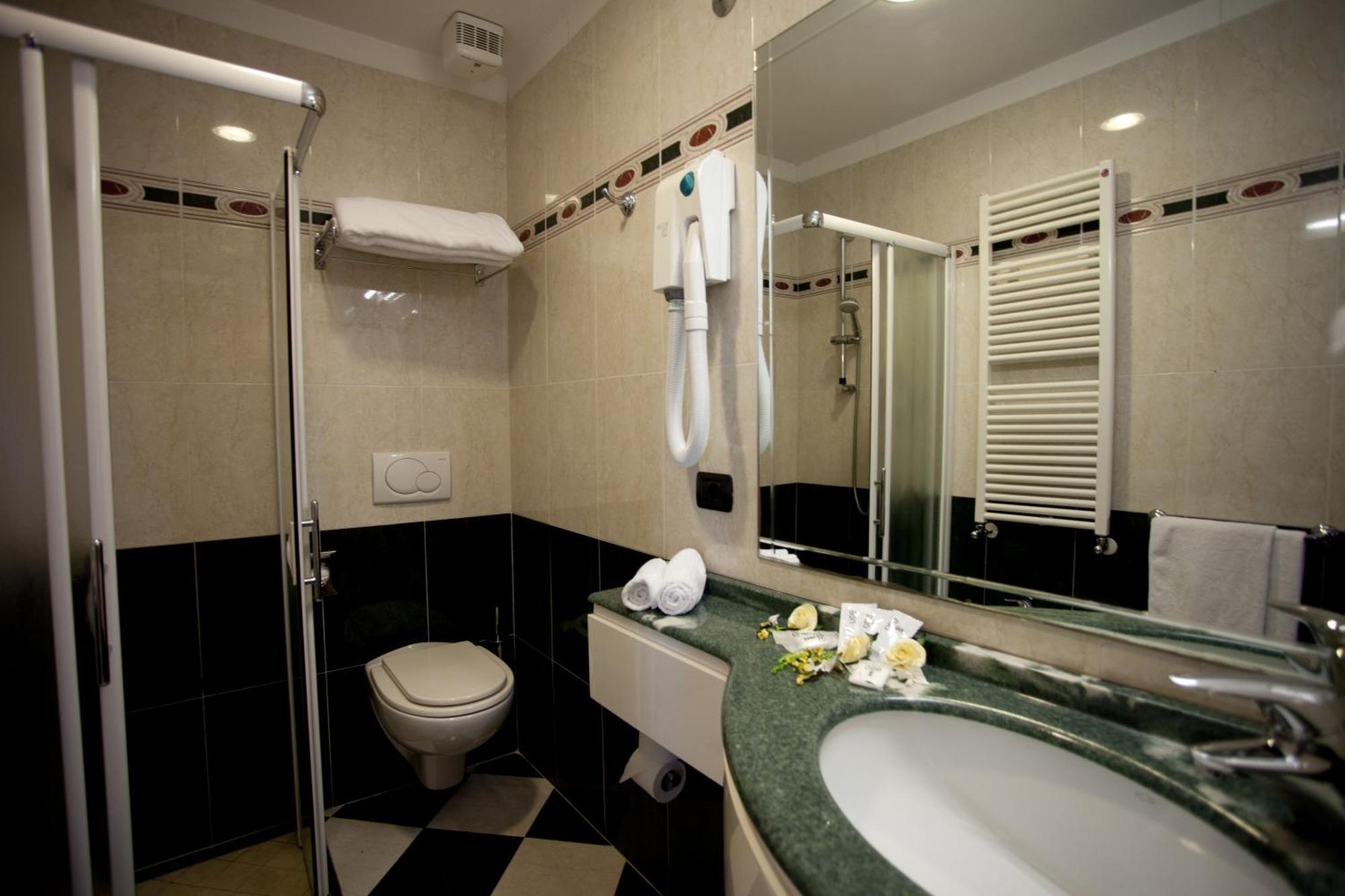 Standard Double or Twin Room Balcony