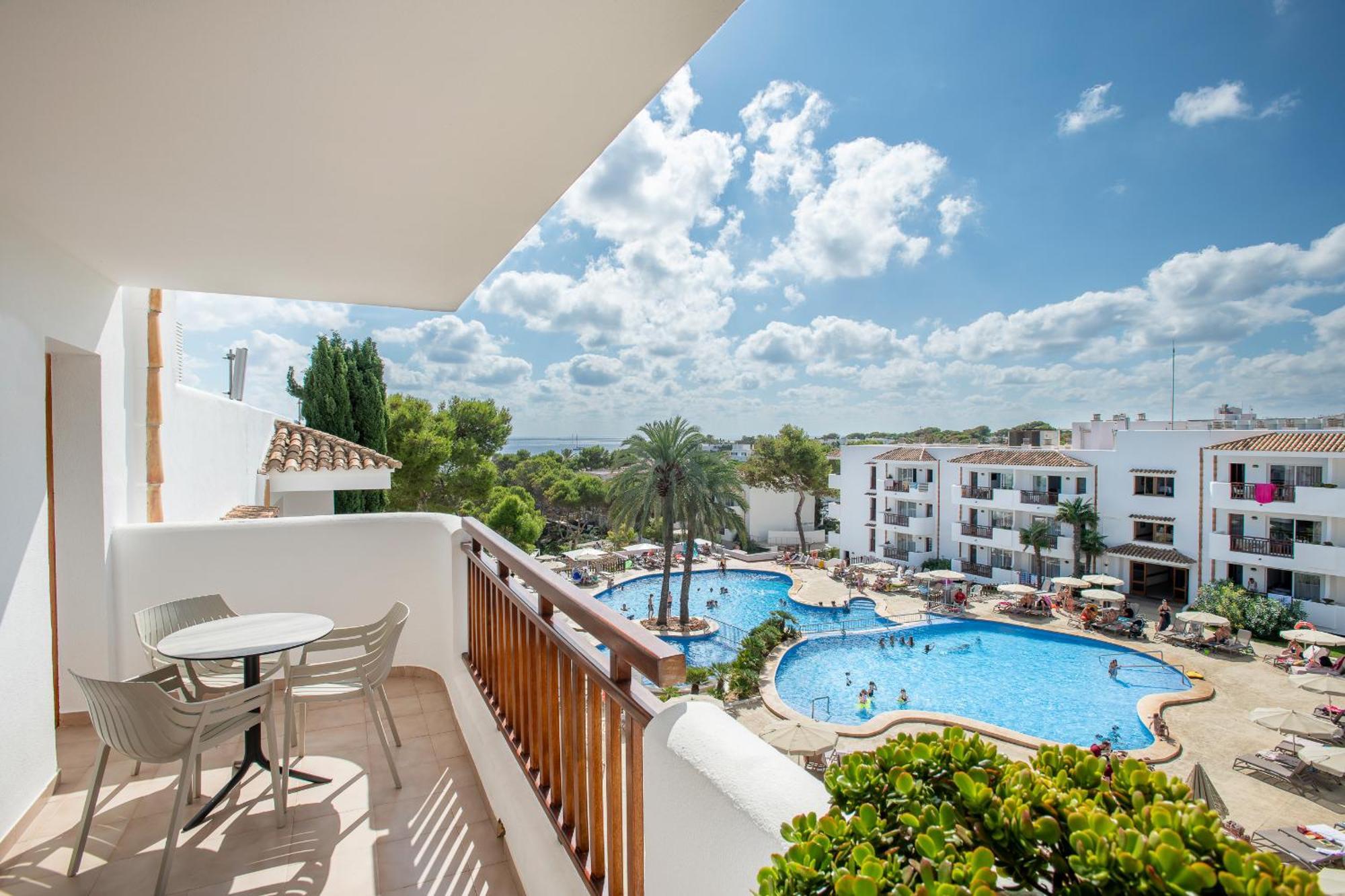 Appartamento con Vista Piscina