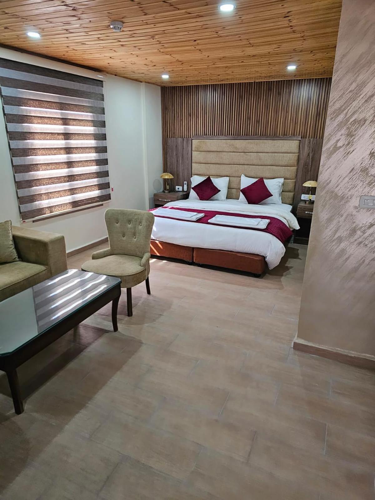 Suite met Kingsize Bed en Balkon
