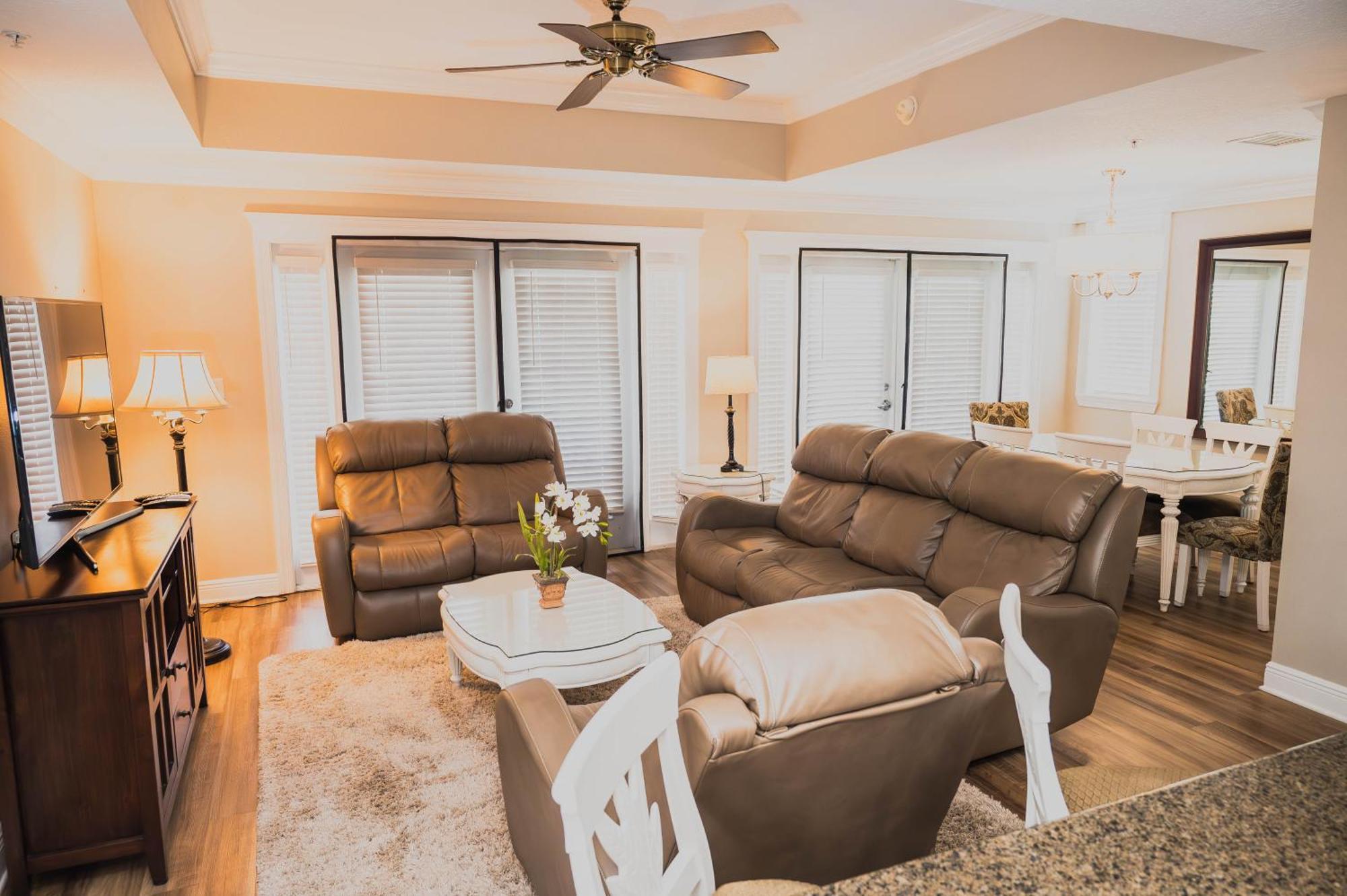 Deluxe Three-Bedroom Villa - Waterpark Access