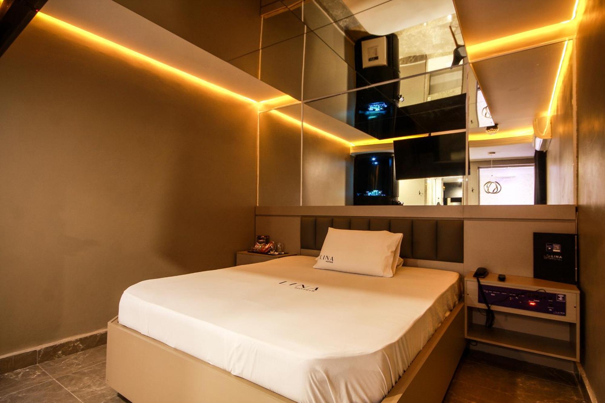 Queen Suite Spa Bath