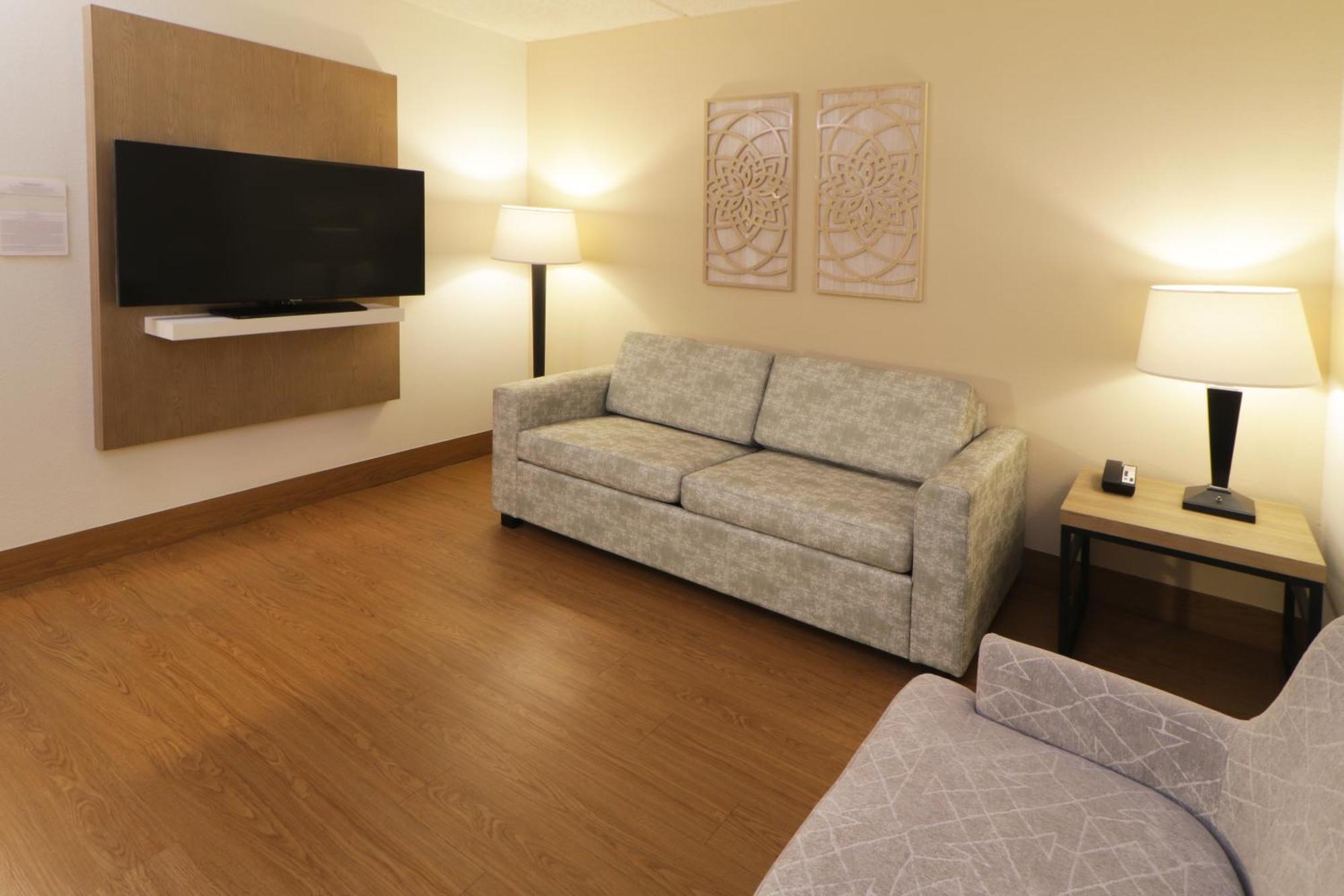 Suite with Two Queen Beds - Non-Smoking