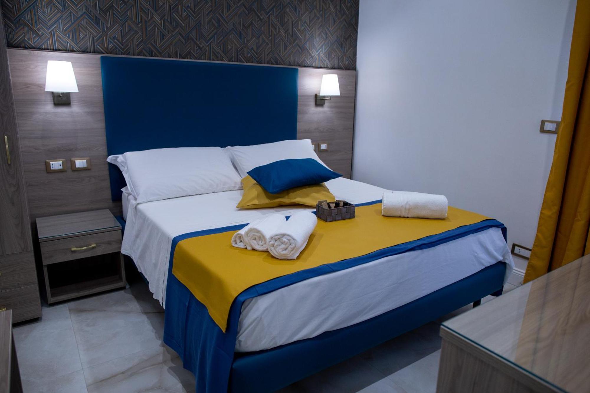 Double Room Private Bathroom