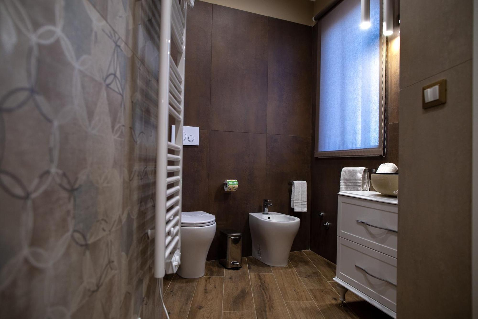 Double Room Private Bathroom