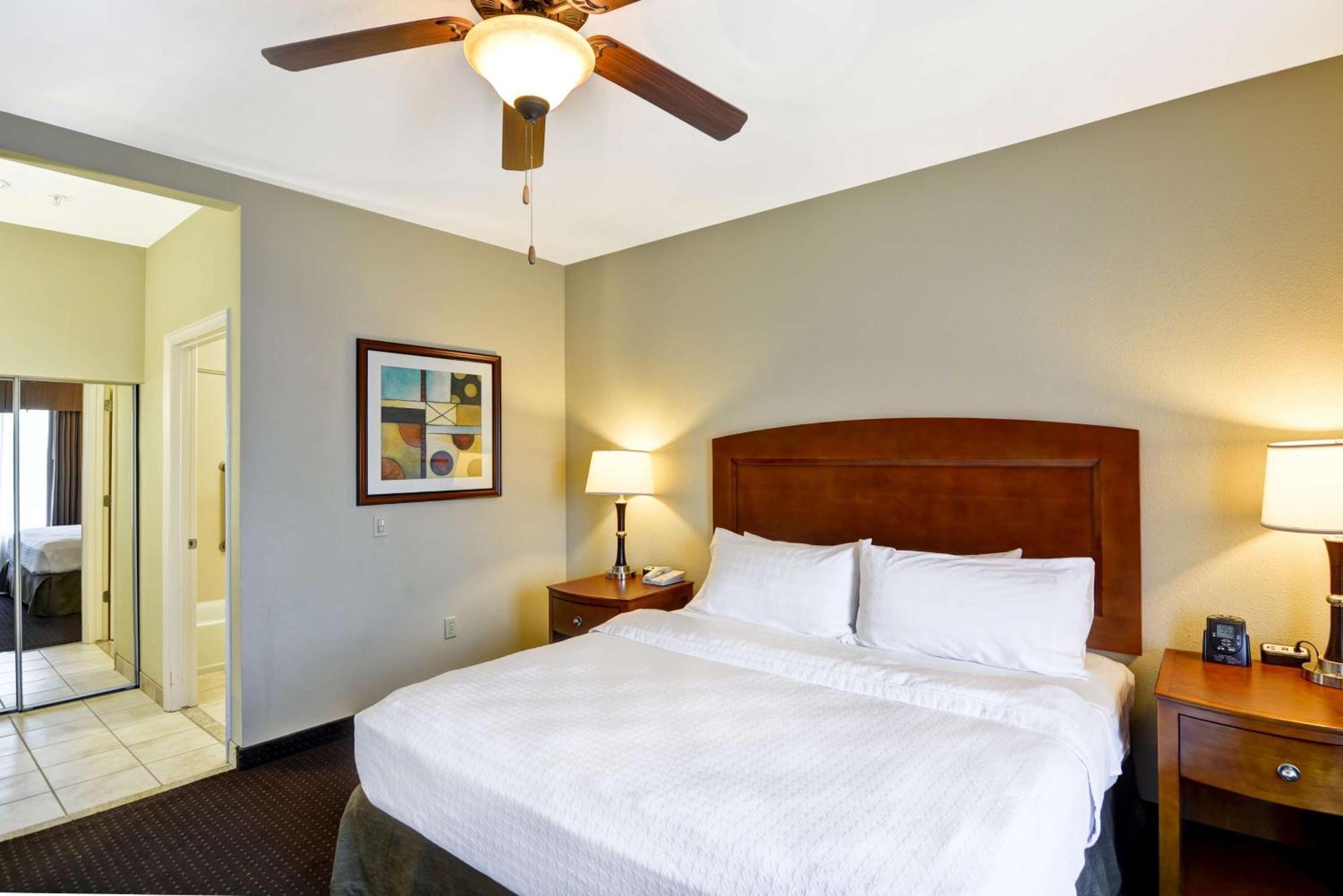 Two Bedroom Suite One King Two Queen Beds Non-Smoking