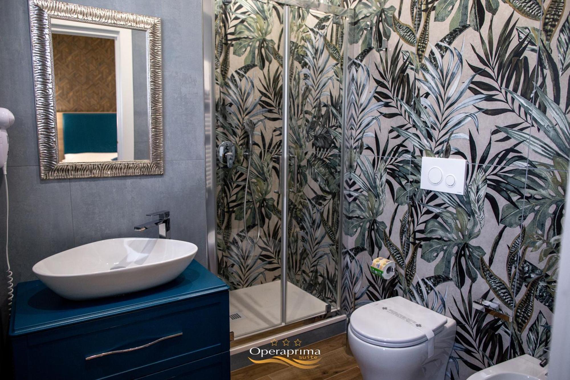 Double Room Private Bathroom