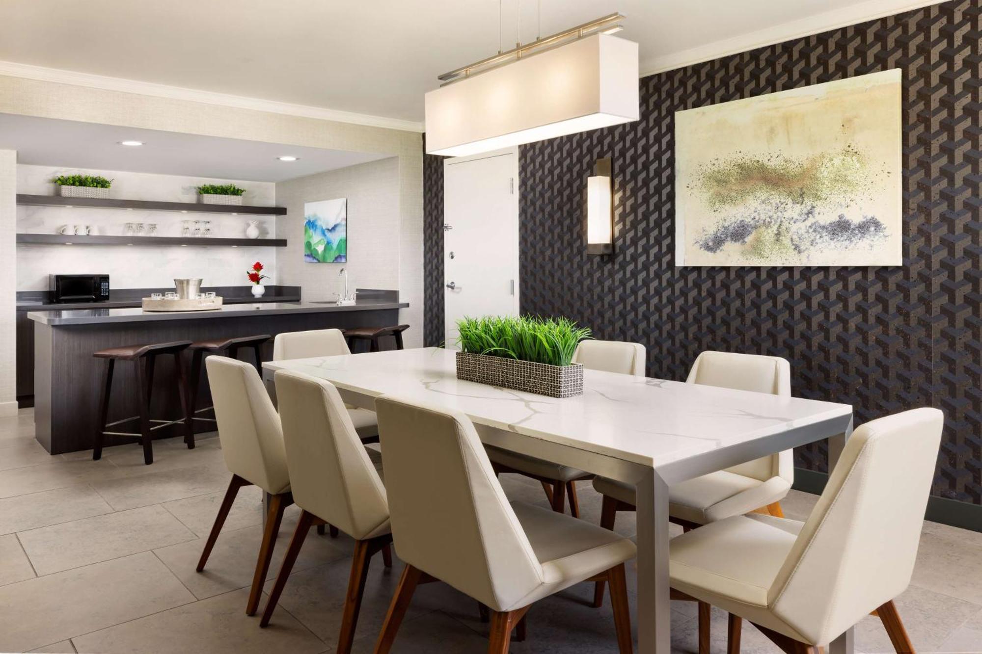 Executive King Room