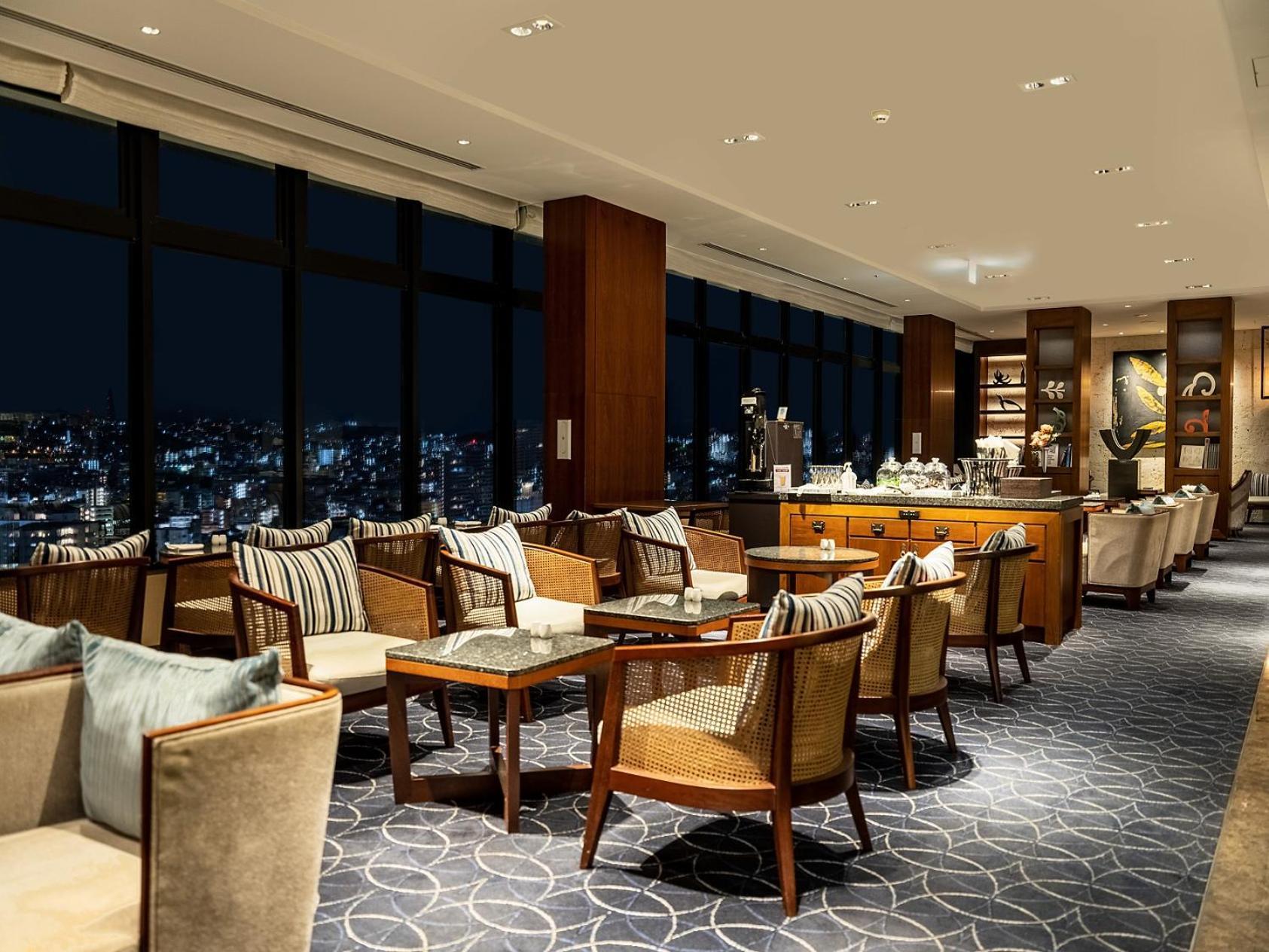 Executive Suite King Room with Lounge  Access