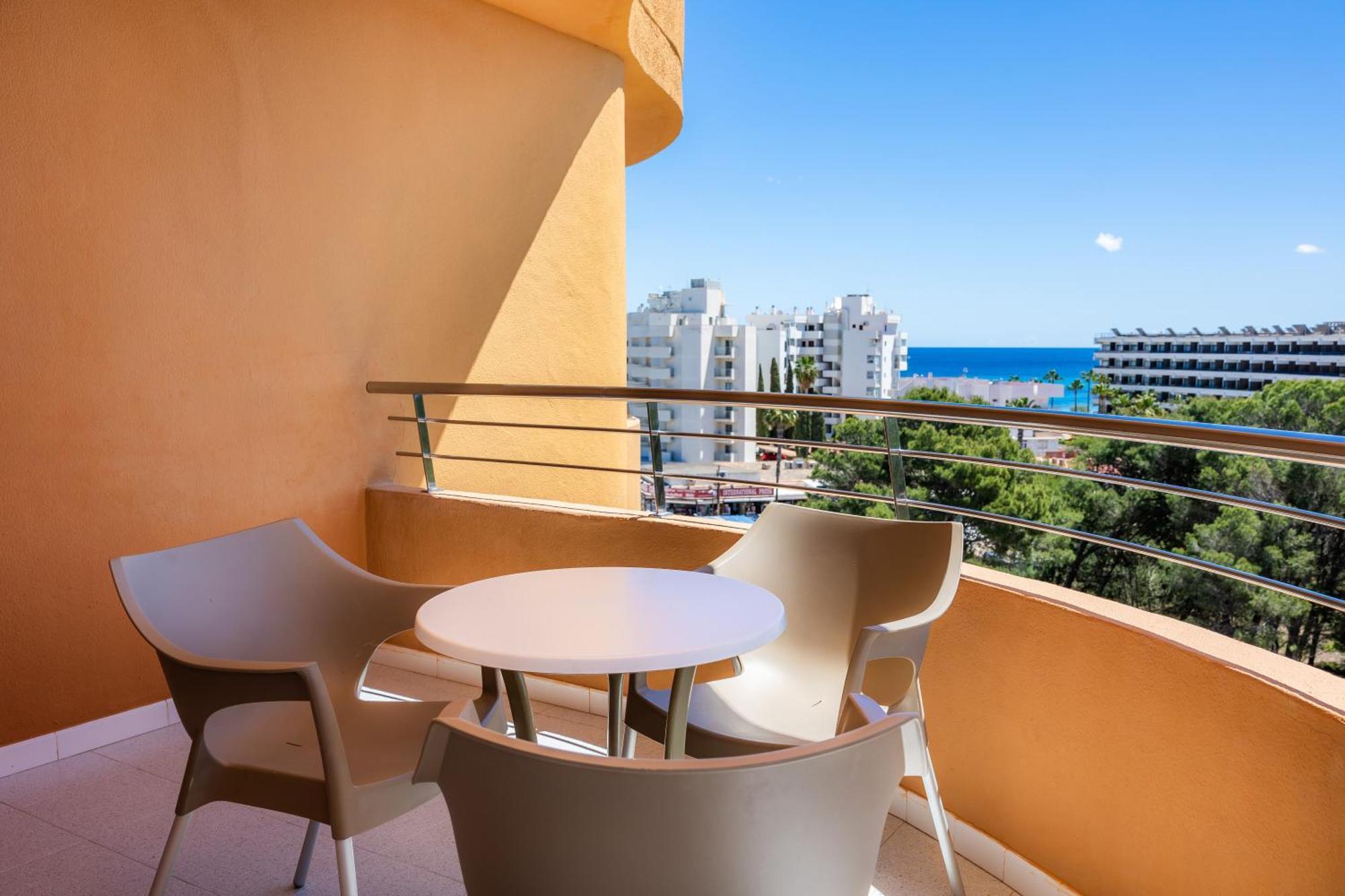 Junior Suite Balcony