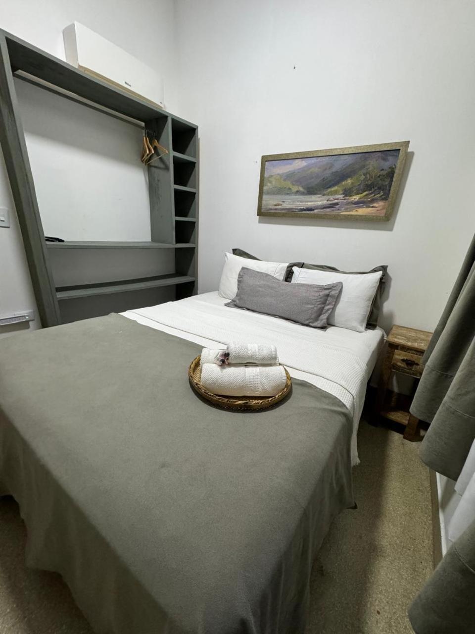 Quarto Duplo com Banheira de Hidromassagem