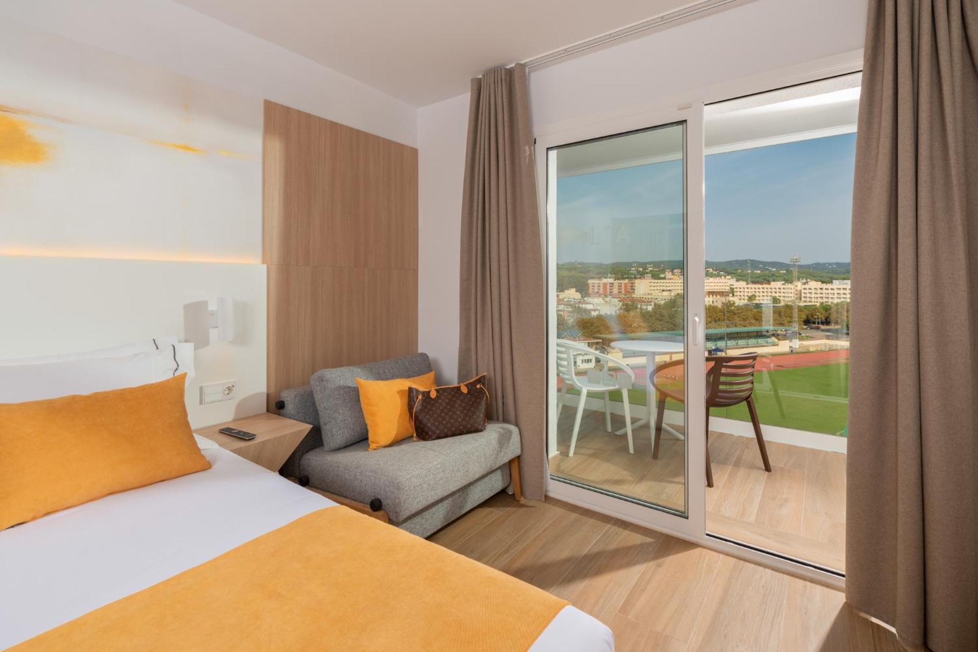 Standard Single Room,1589346884:JPEG