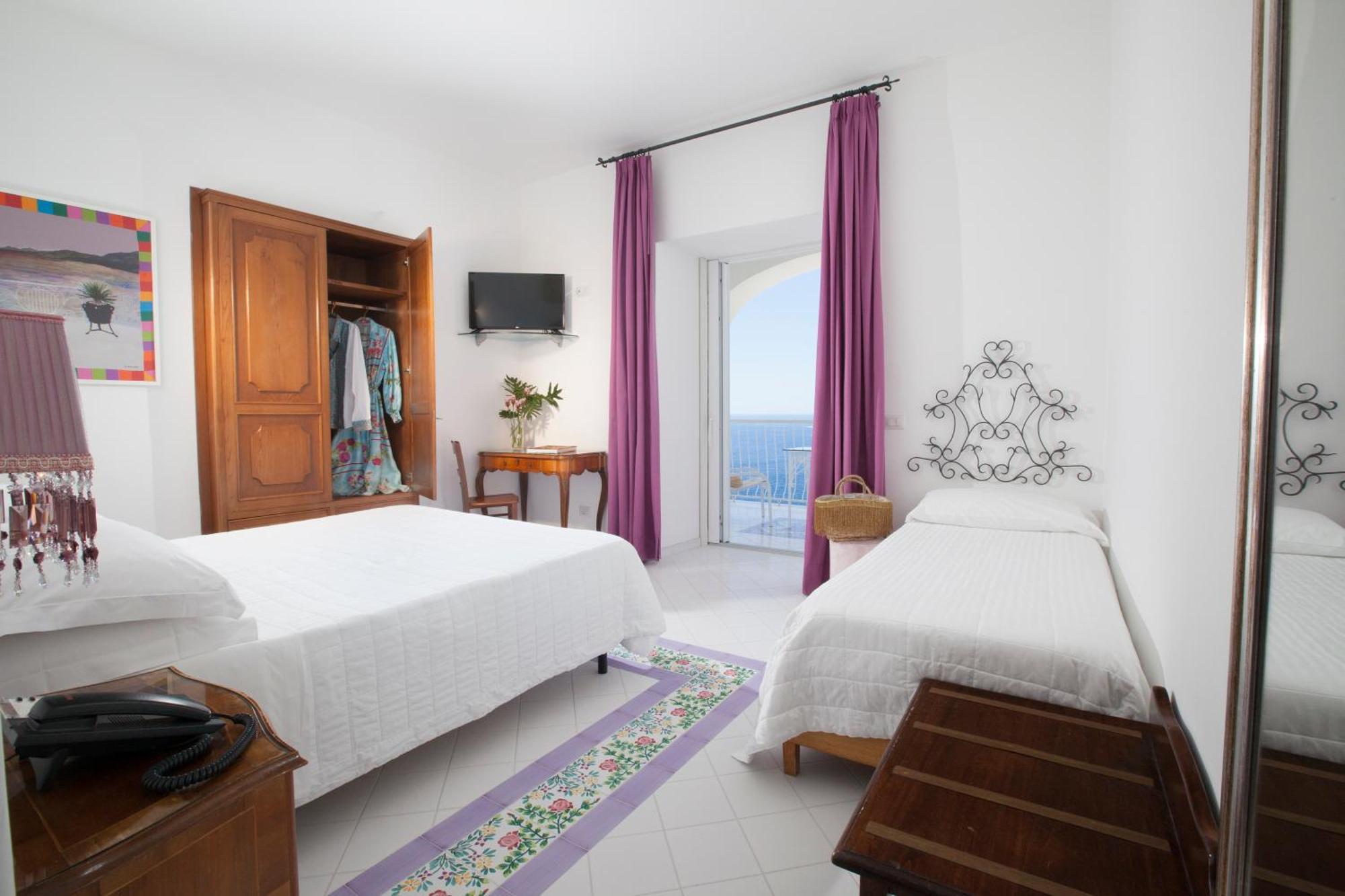 Triple Room Sea View