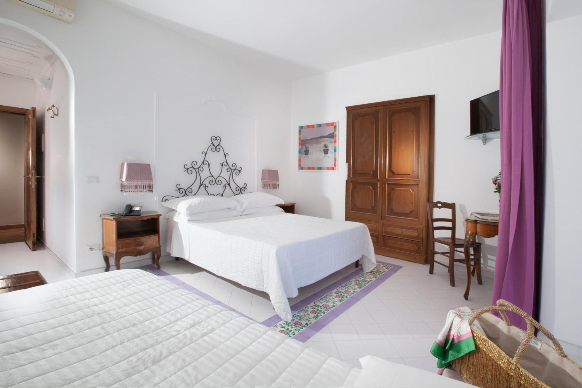 Triple Room Sea View