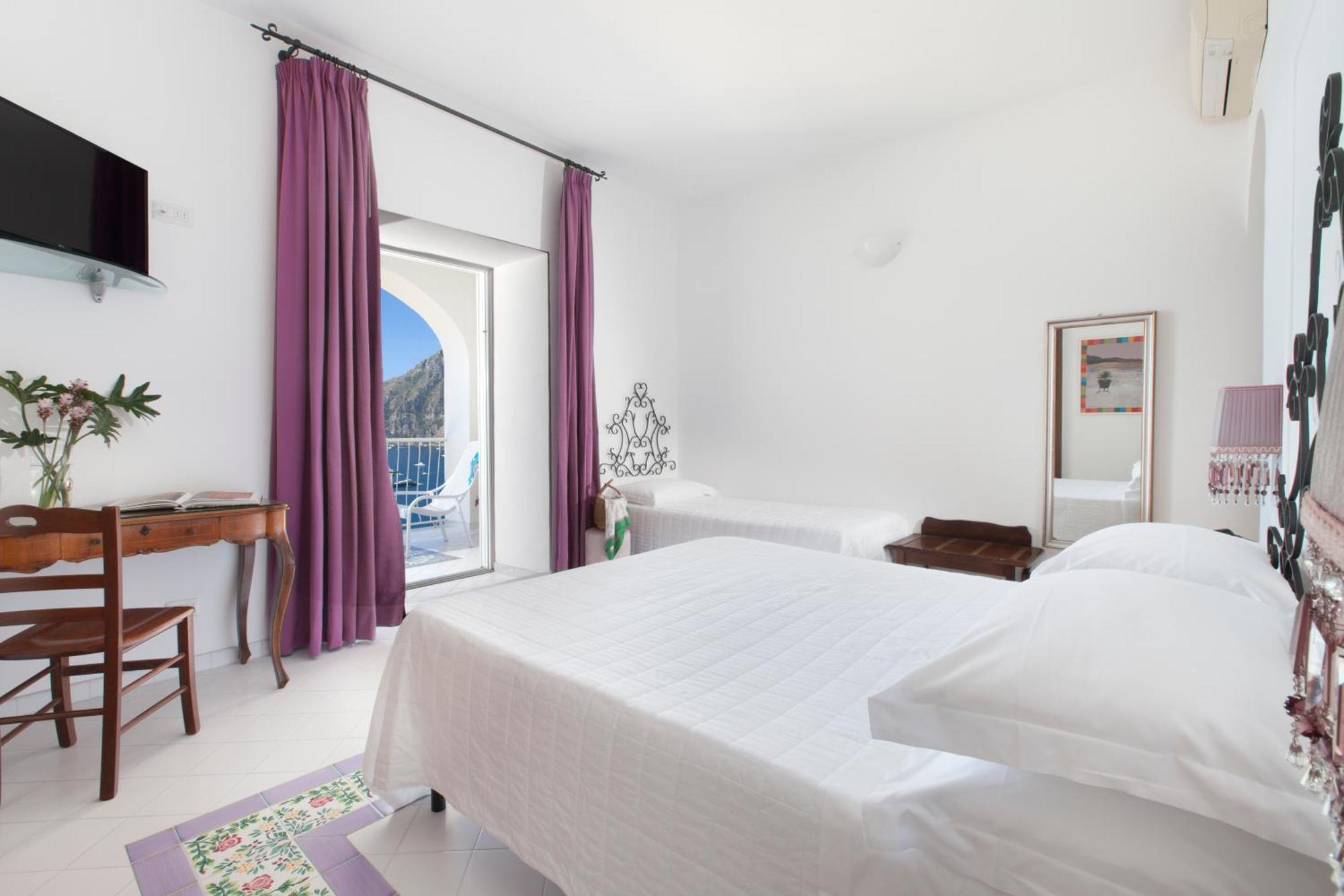 Triple Room Sea View