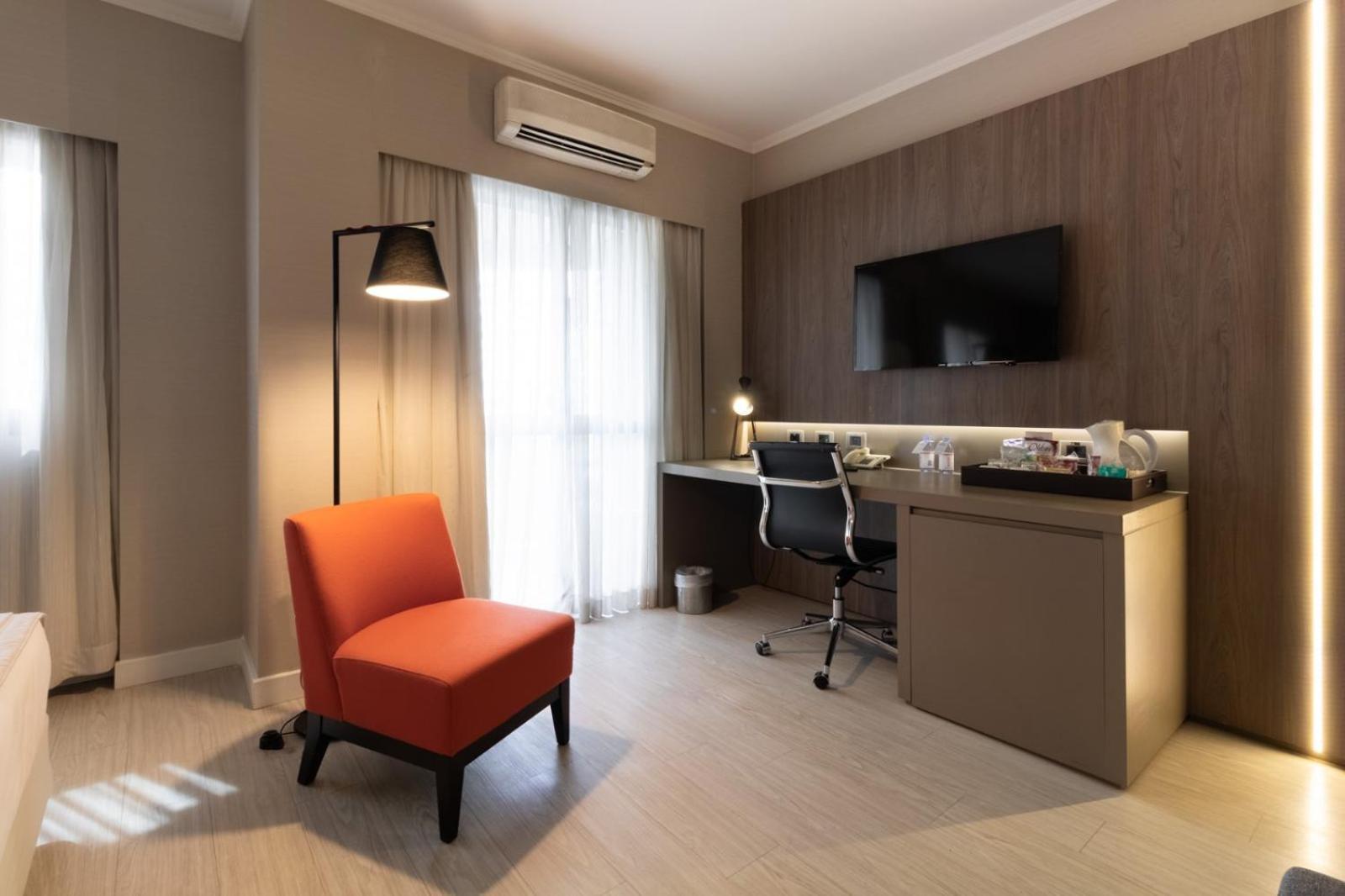 Quarto Deluxe com Cama de Casal ou 2 de Solteiro