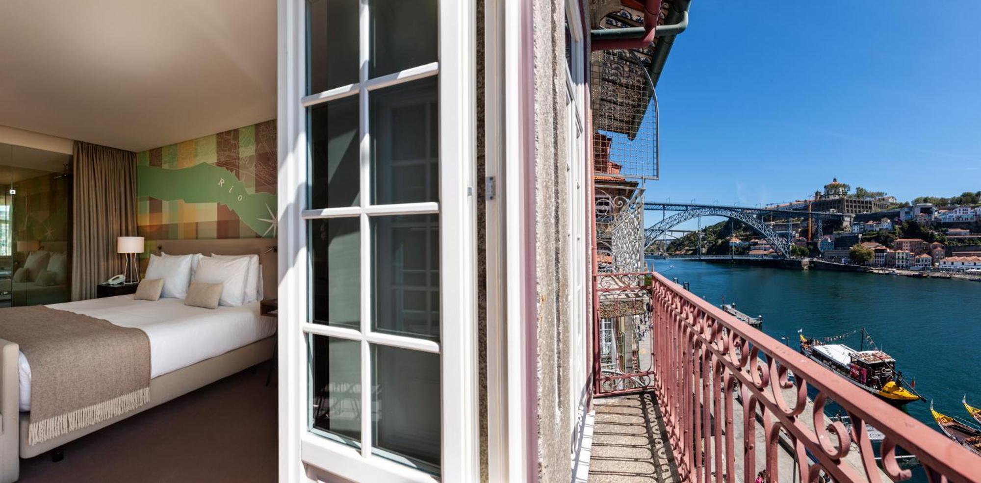 Double or Twin Vintage Grand with balcony