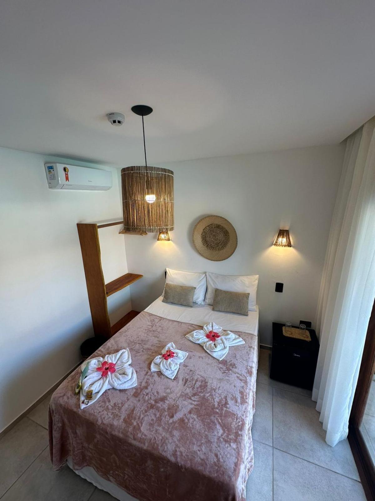 Quarto Duplo com Vista da Piscina