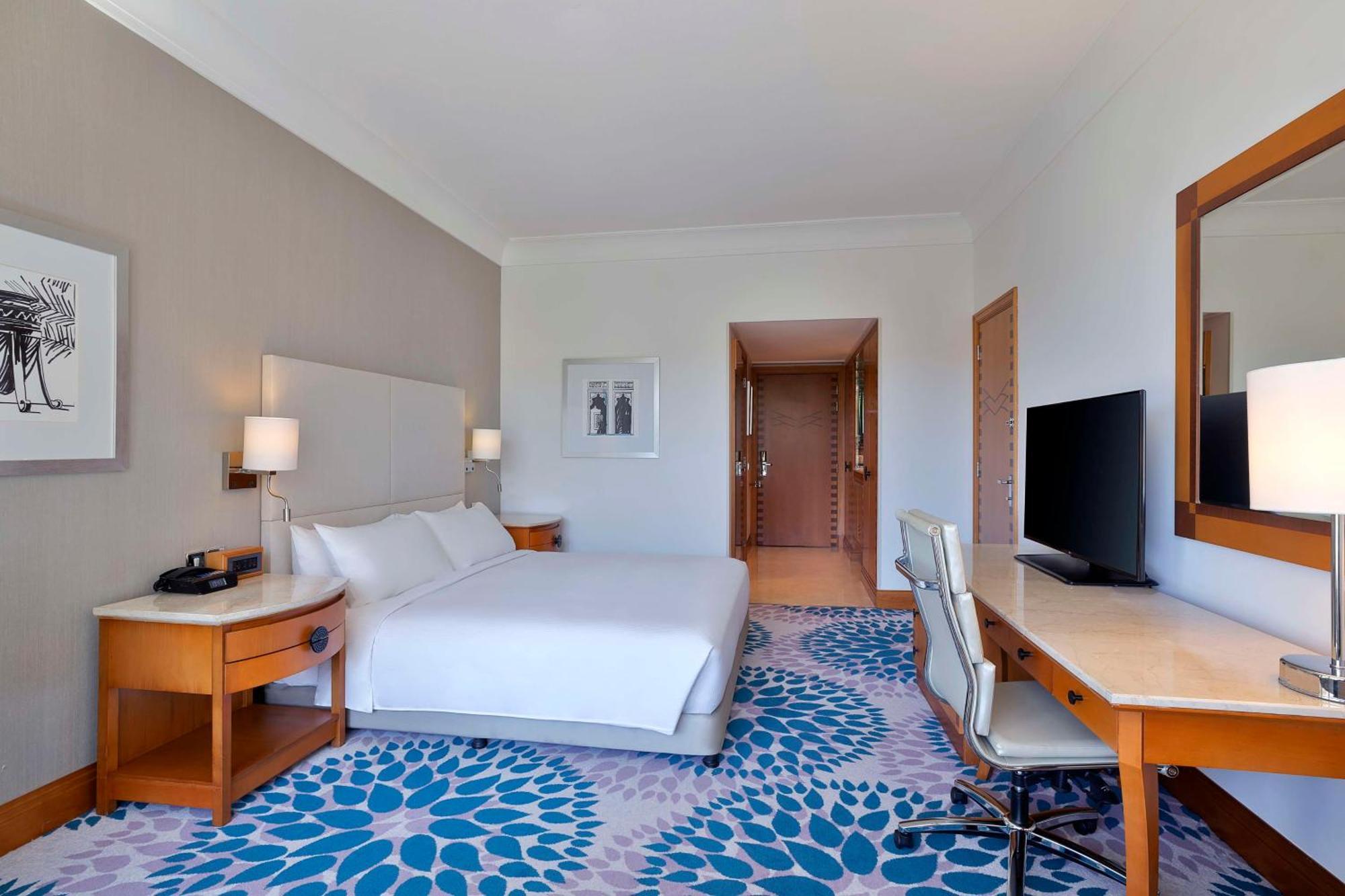 Deluxe King Room Sea View Balcony,1622014383:JPEG