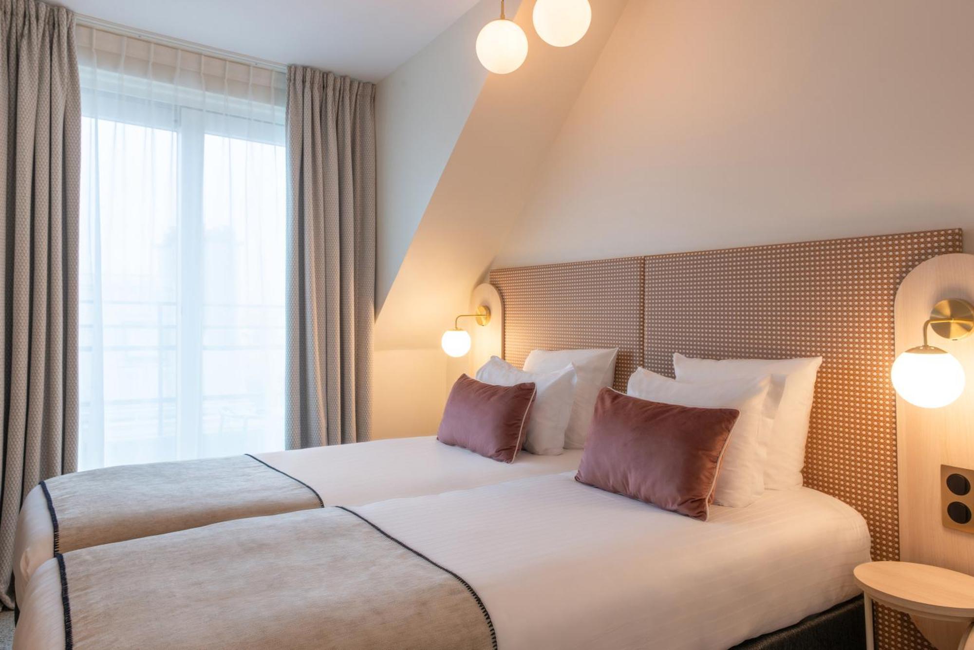 Double or Twin Room Balcony