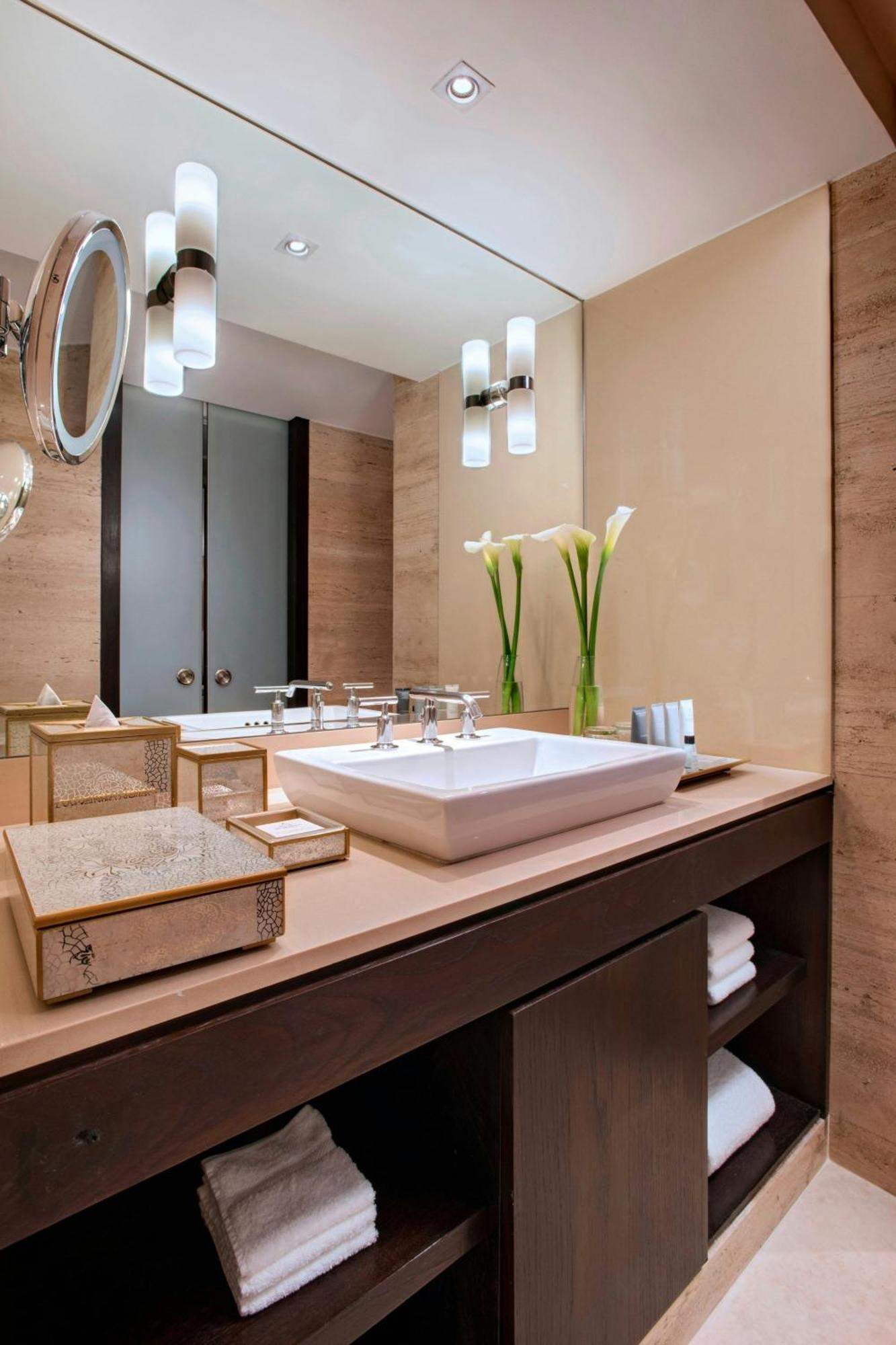 Luxury Suite Suite 1 King