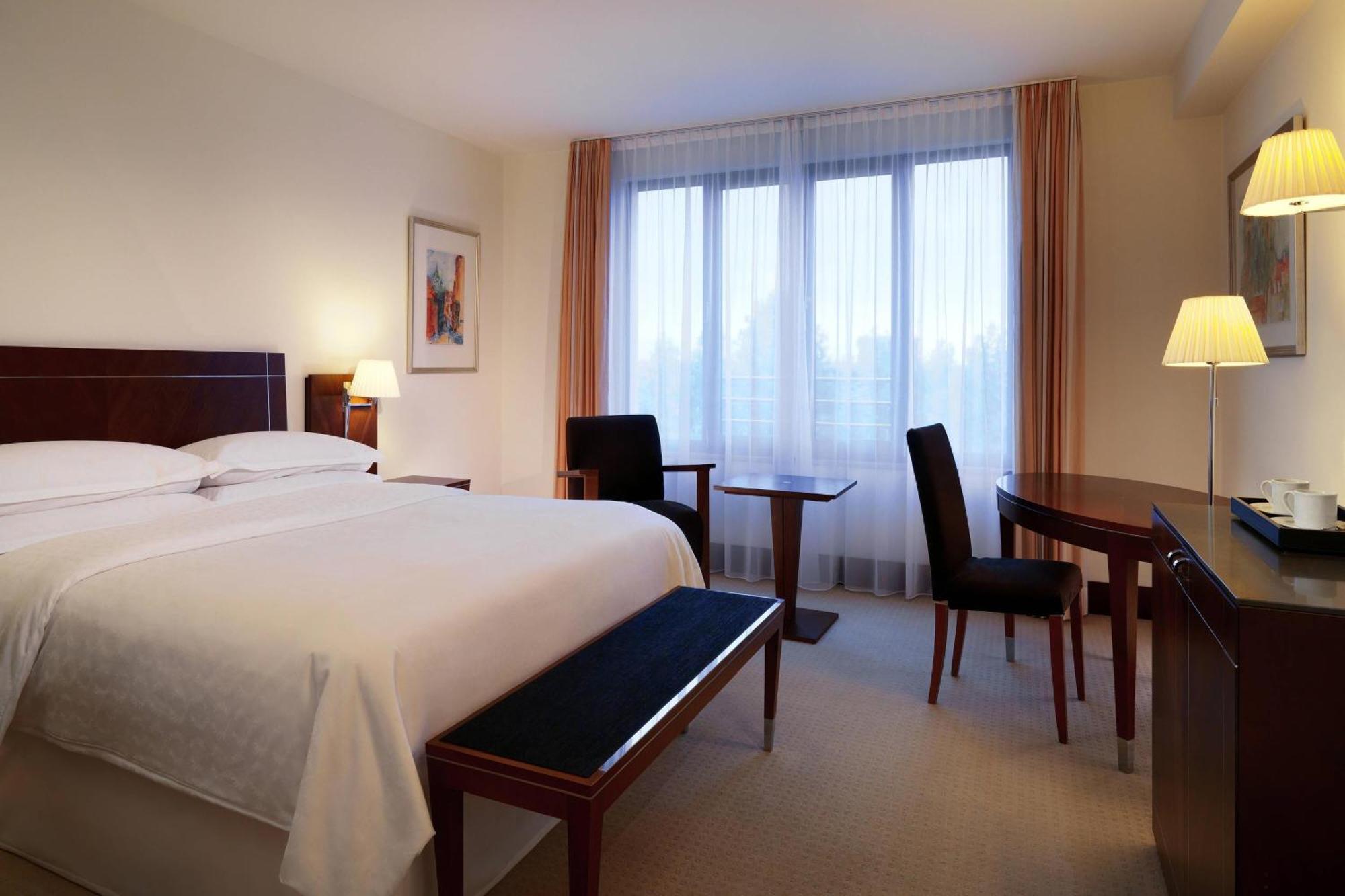 Classic Double Room