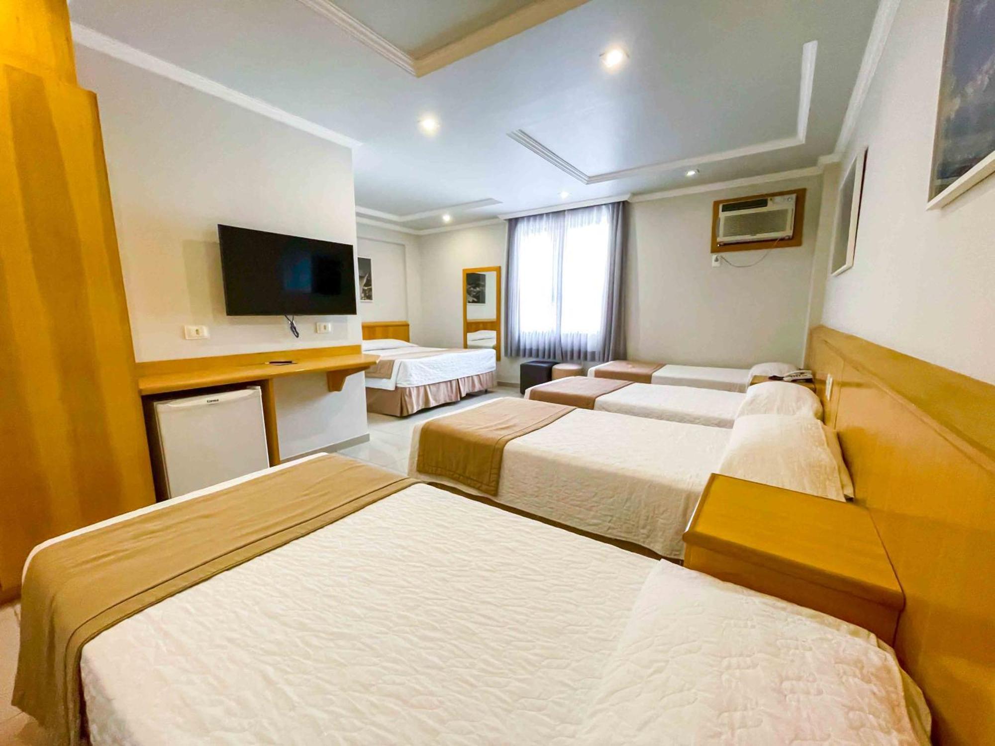 Quarto Familiar (6 Adultos)