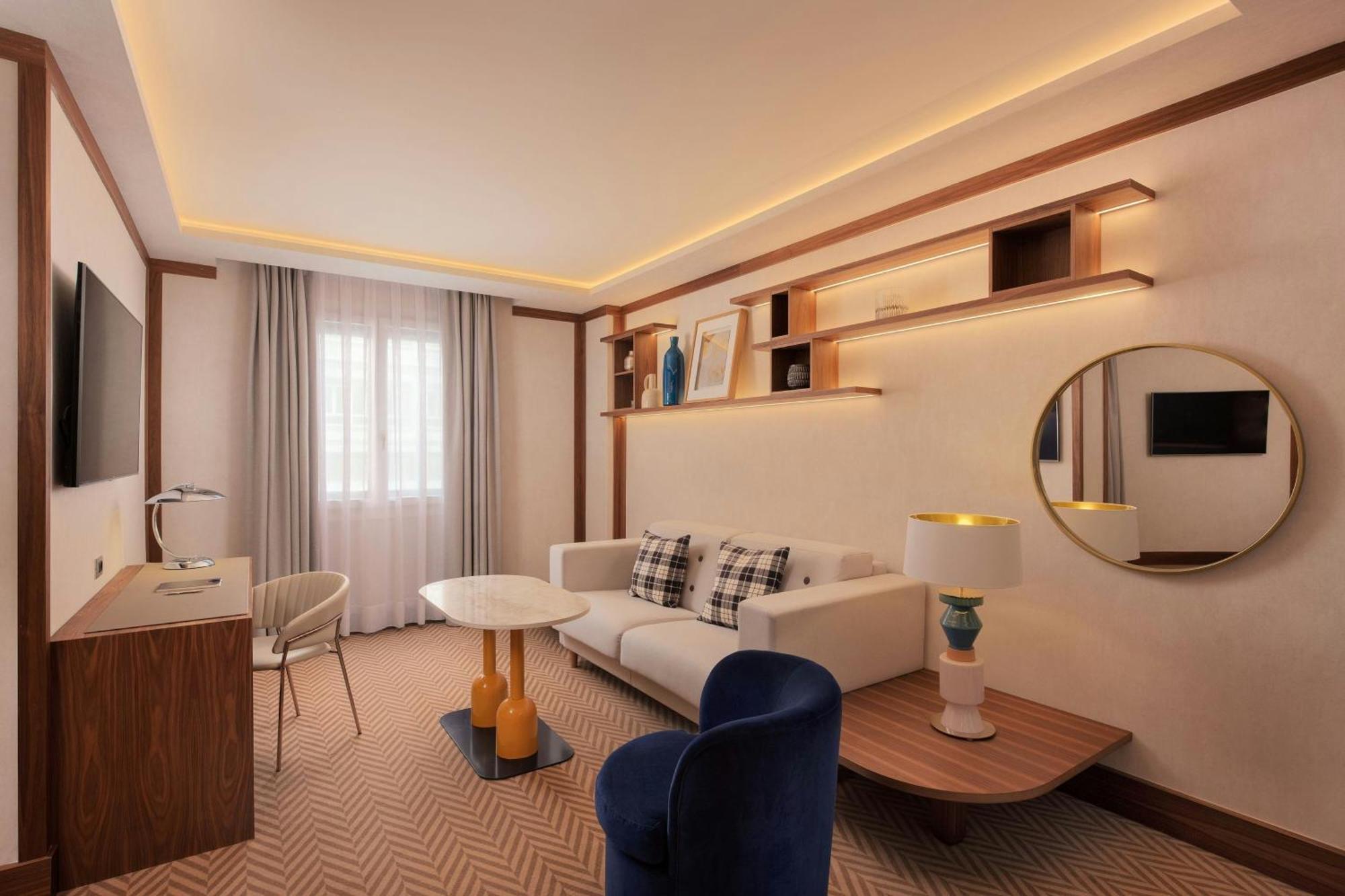 Premium Guest Room King Bed