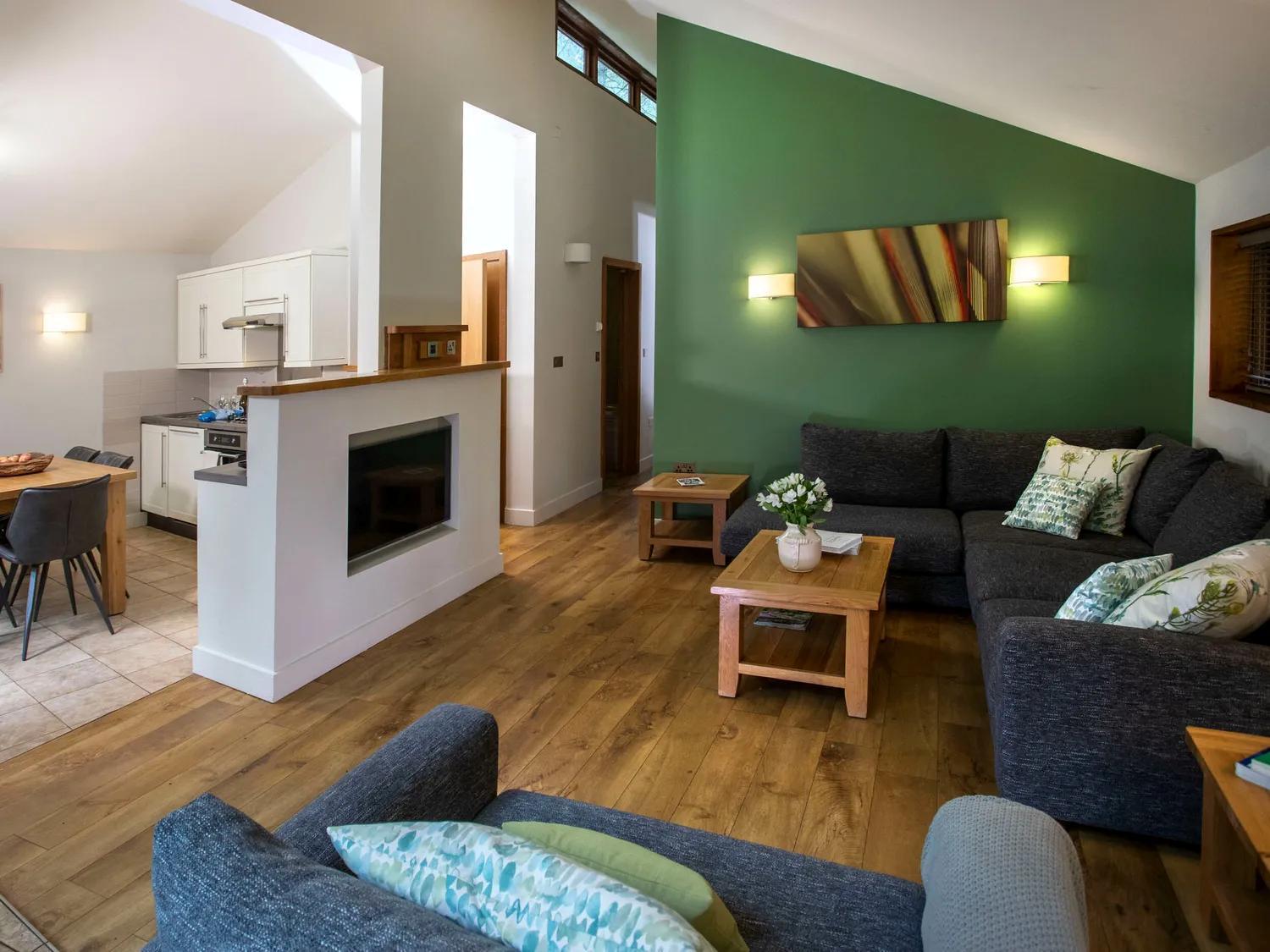 Golden Oak Lochside Cabin