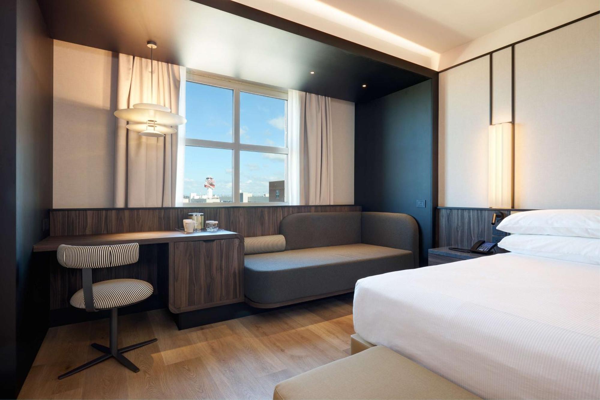 Zimmer mit Kingsize Bett