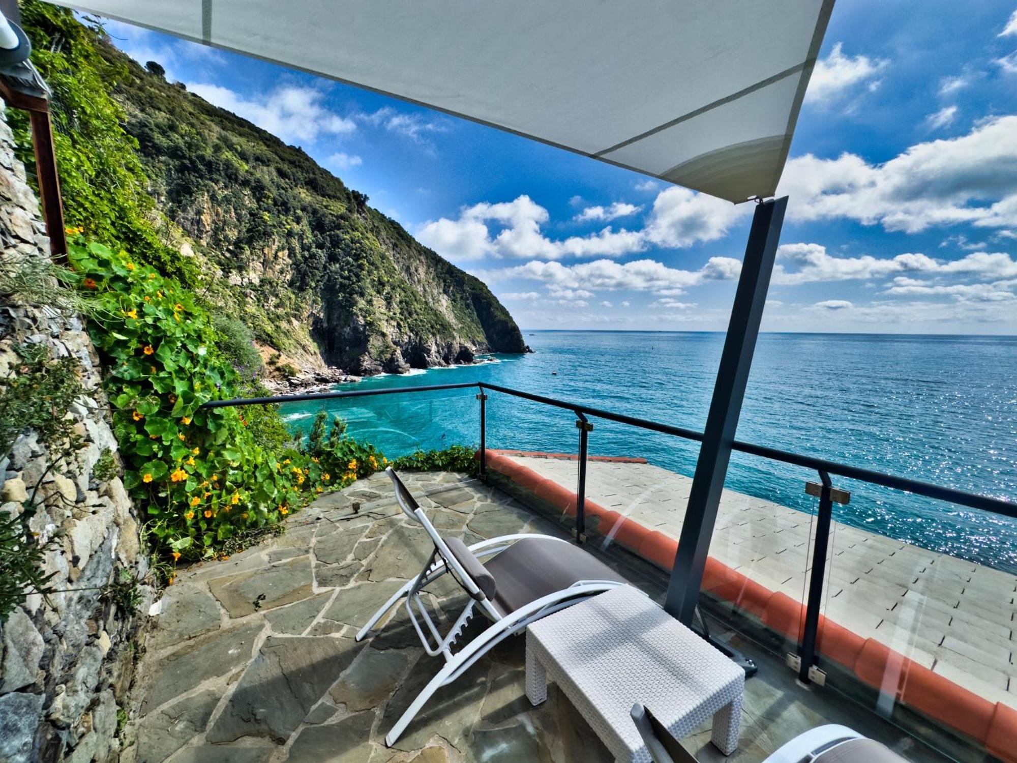 Deluxe Double room Balcony Jacuzzi sea view