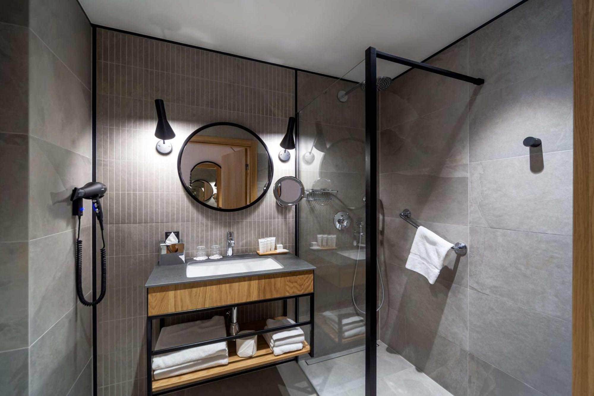 Individual Room