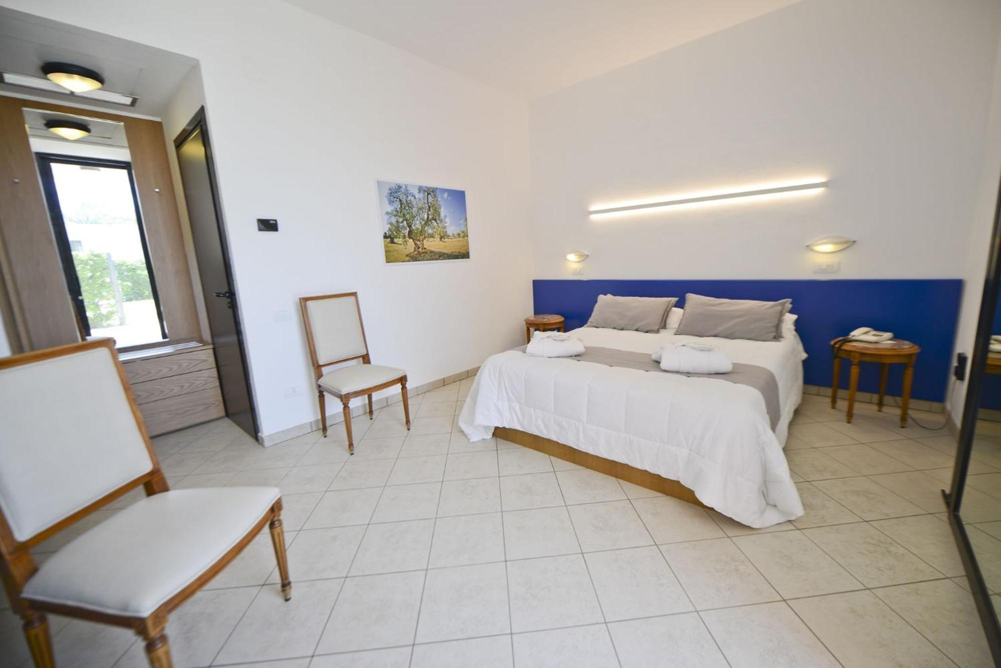 Double or Twin Room Garden View