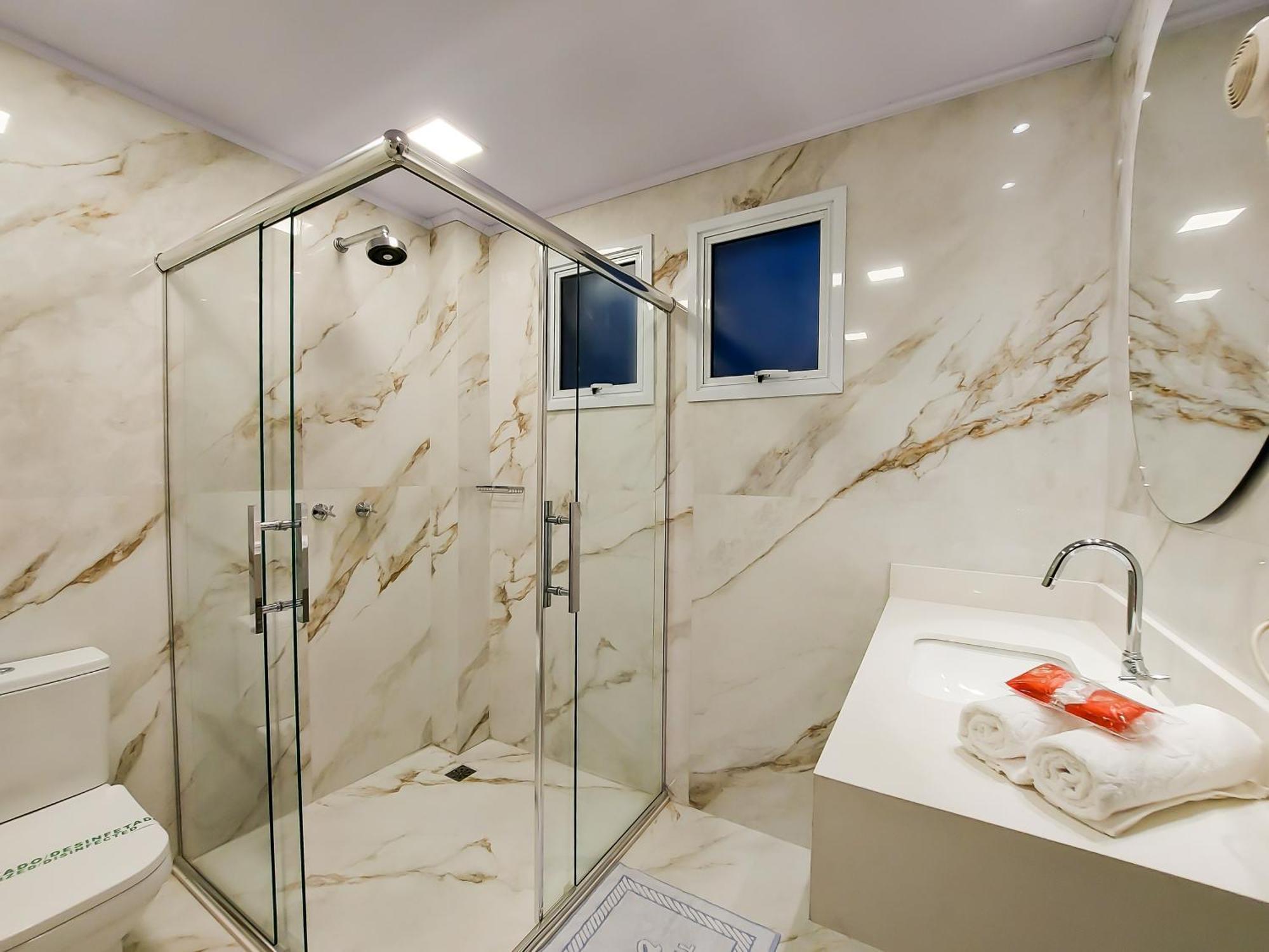 King Room Spa Bath
