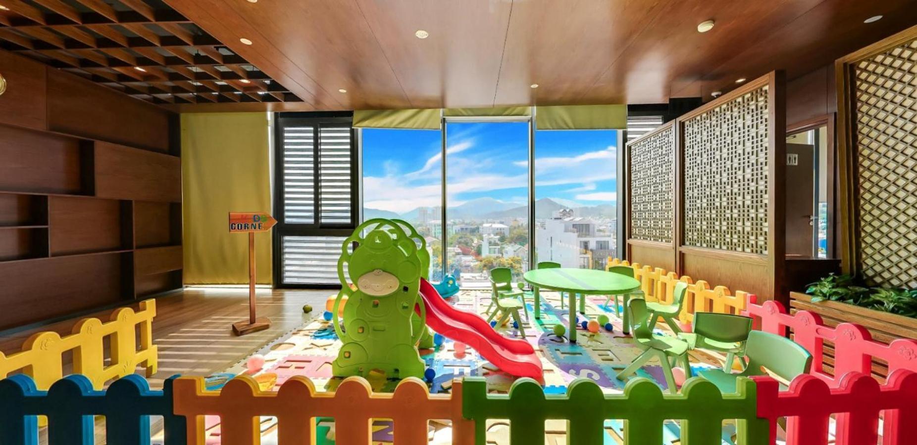 Pacific Triple Room with Ocean View and Bathtub,1675878433:JPEG