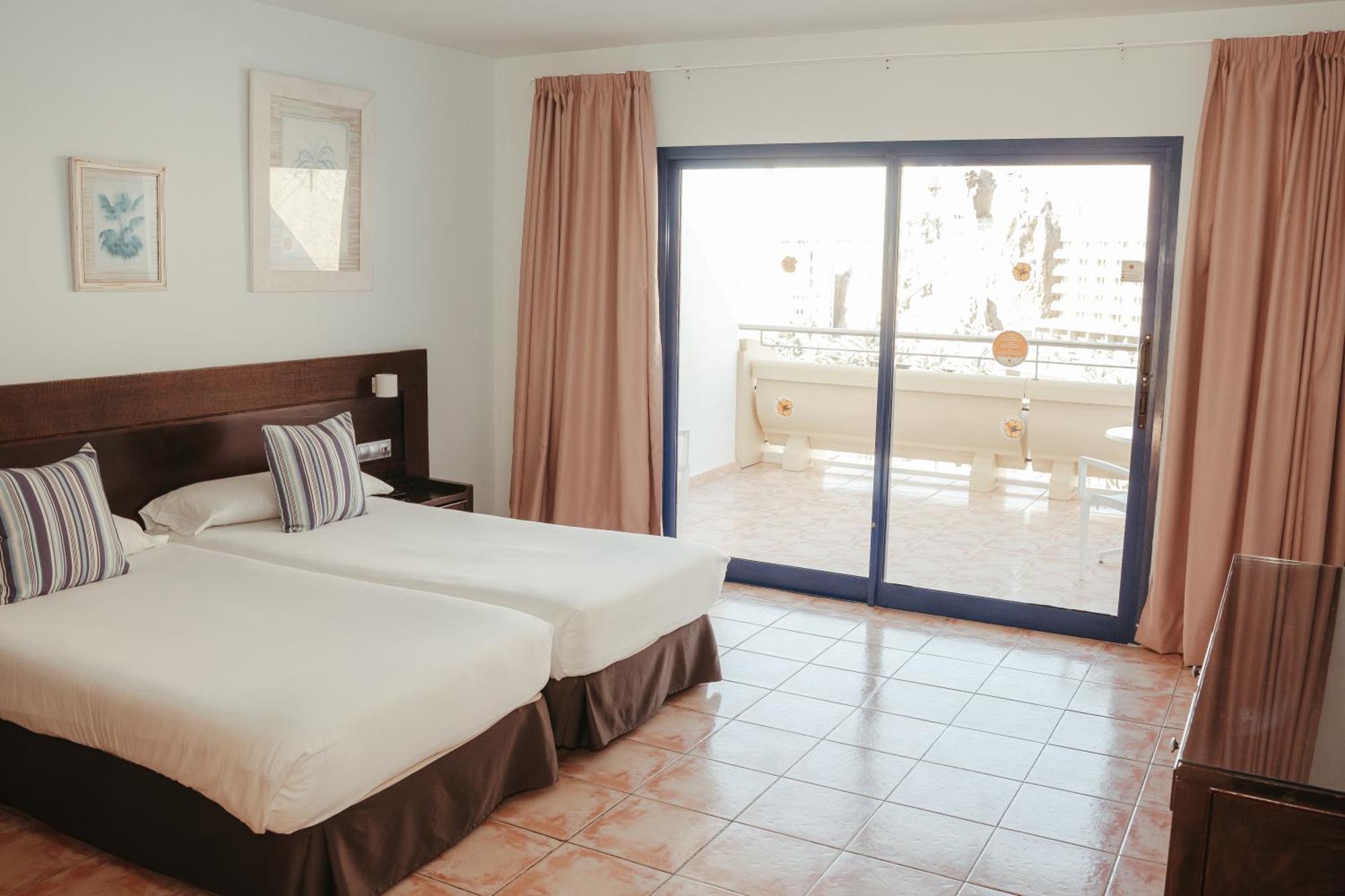 Superior double sea view room terrace & Aquapark
