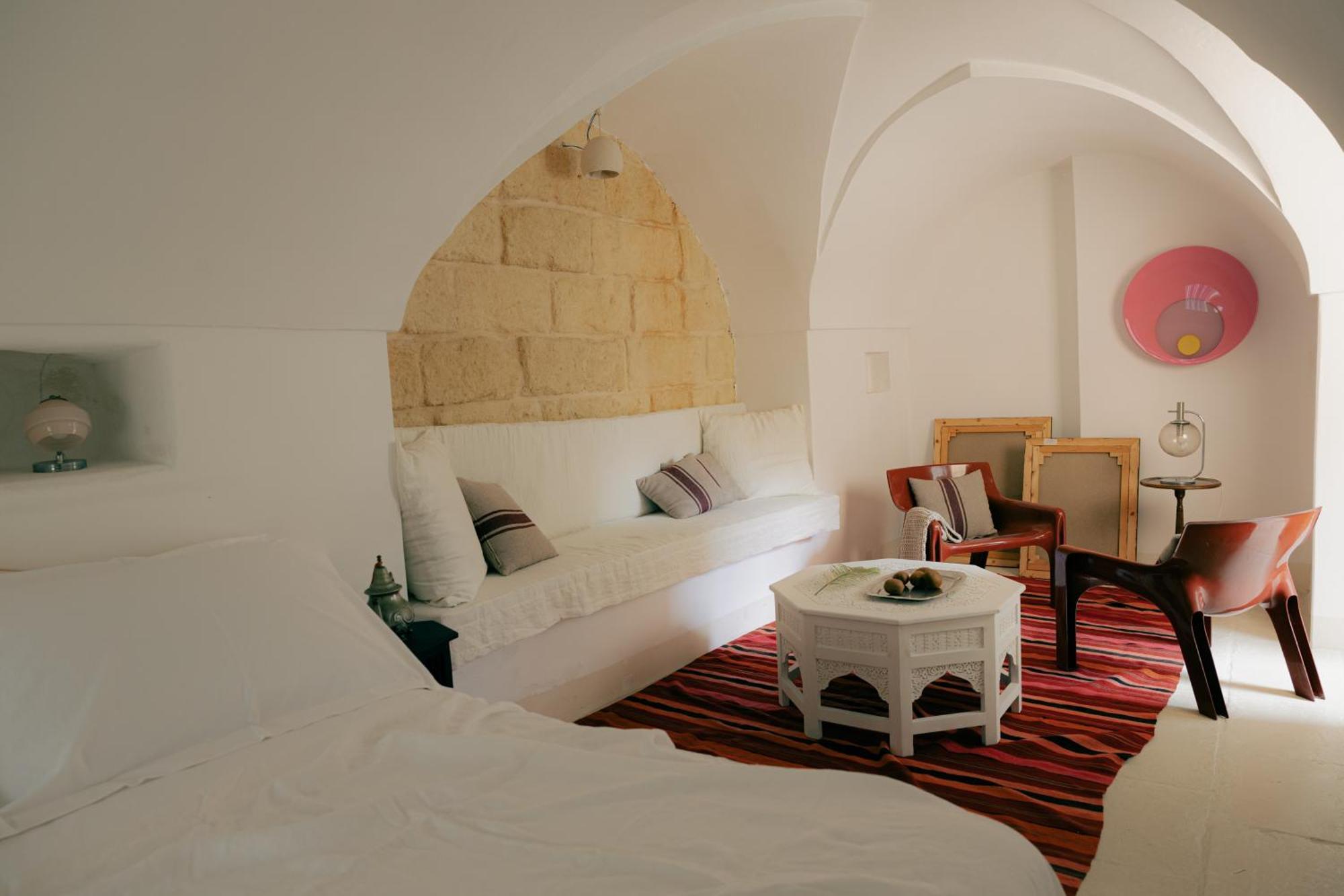 Large Double Room,1688274615:JPEG