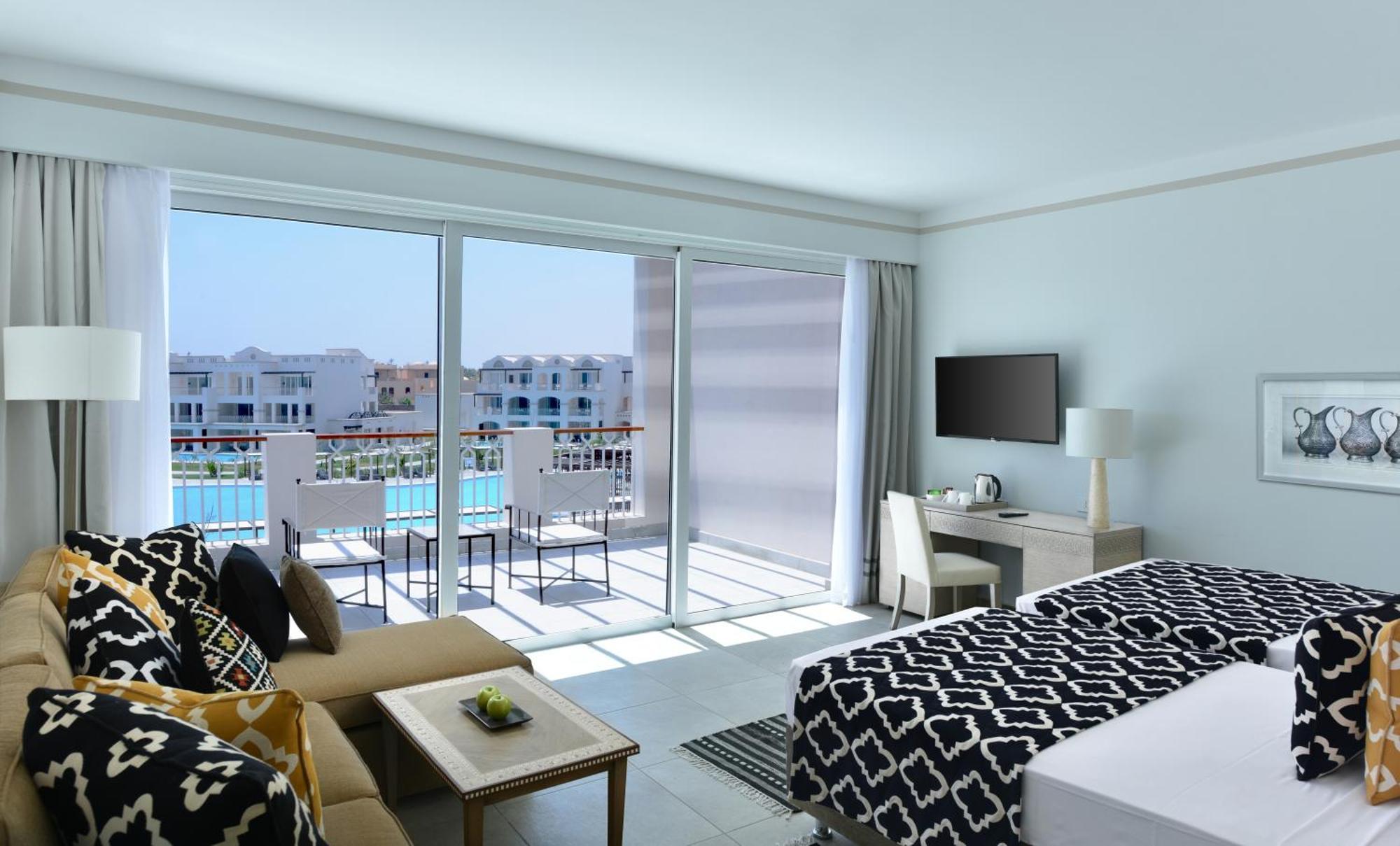 Deluxe Kamer met Queensize Bed of 2 Aparte Bedden en Directe Toegang tot het Zwembad