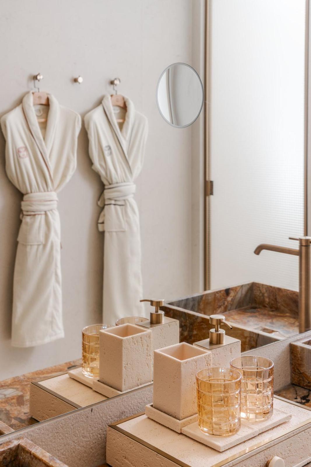 Romantiko Suite,1695750326:JPEG