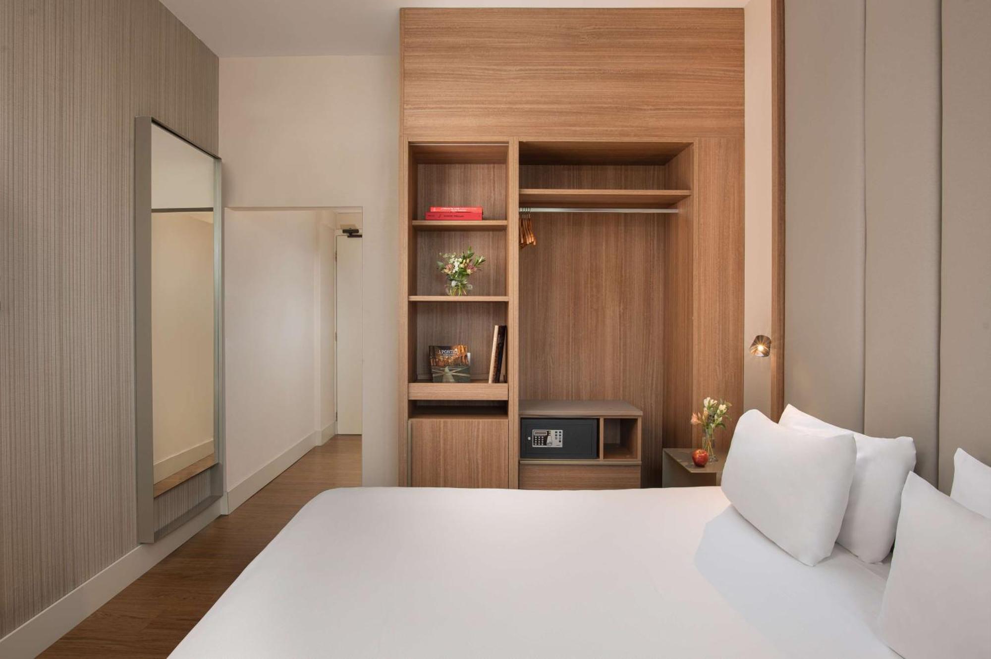 Superior Double or Twin Room,1697797103:JPEG