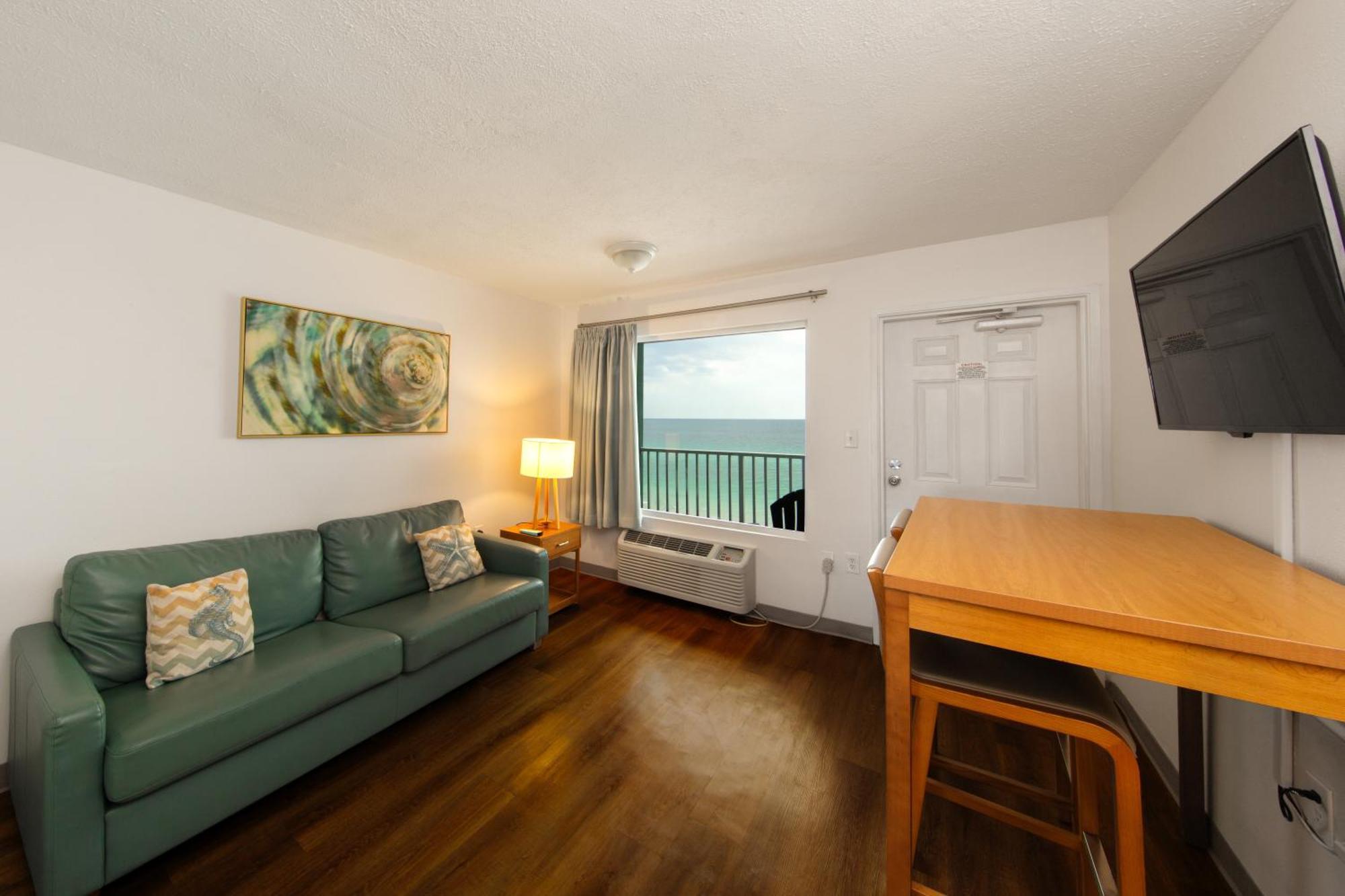 Beachfront Suite Double or Double Kitchen
