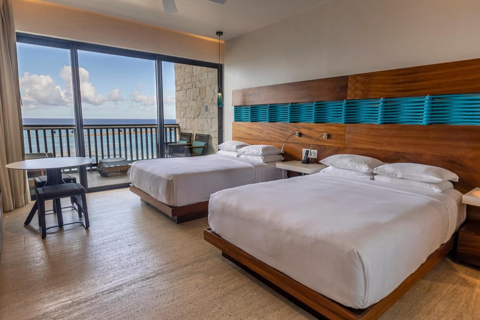 Premium Ocean Front 2 Queen