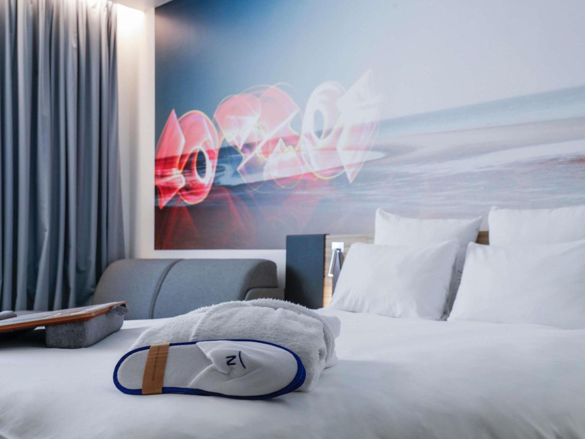 Superior Kamer met Queensize Bed en Bank