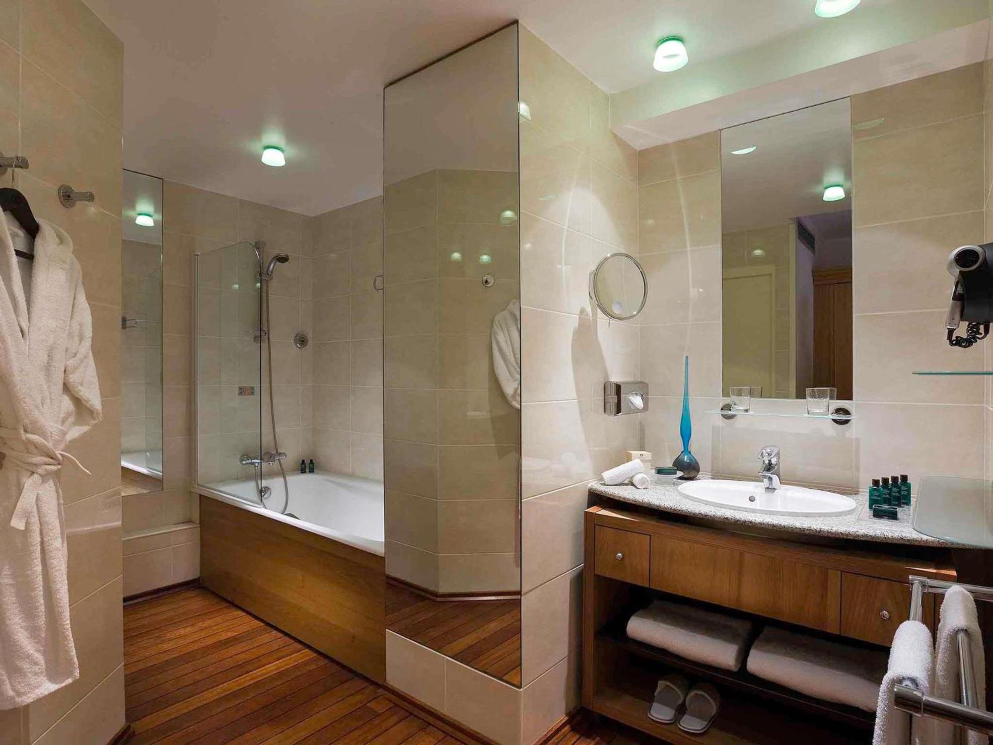 Superior Double Room Partial Sea View
