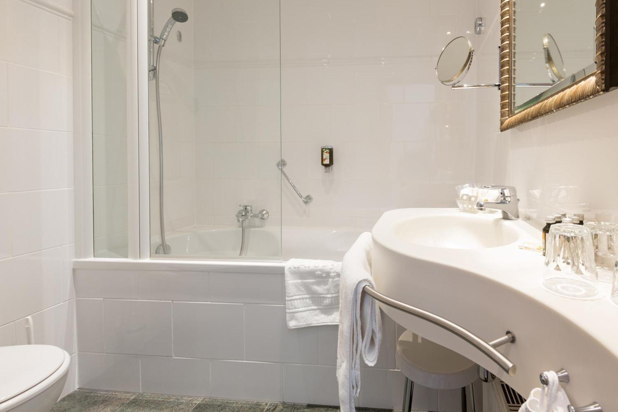 Classic Double or Twin Room extra bed,1194946243:JPEG