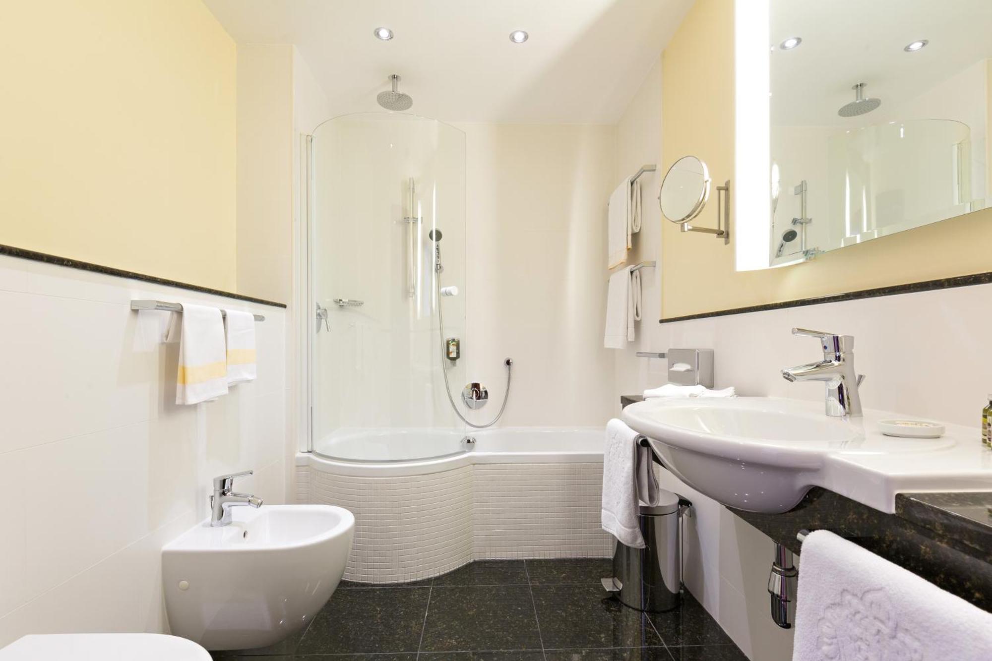 Double or Twin Room,1697774121:JPEG