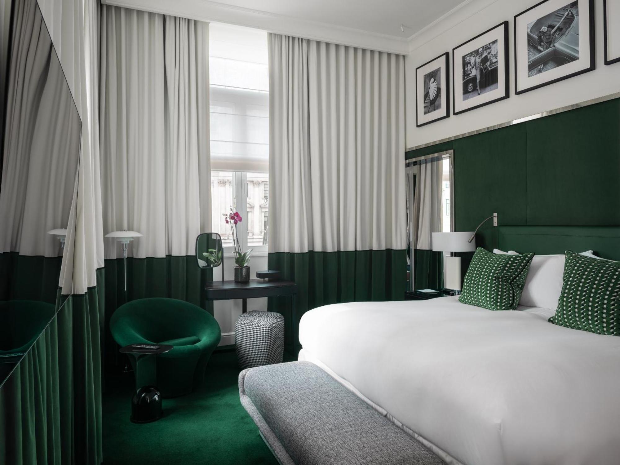 Suite King Prestígio com Áreas de Estar e de Refeições Separadas e Vista Waterloo Place ou Pall Mall